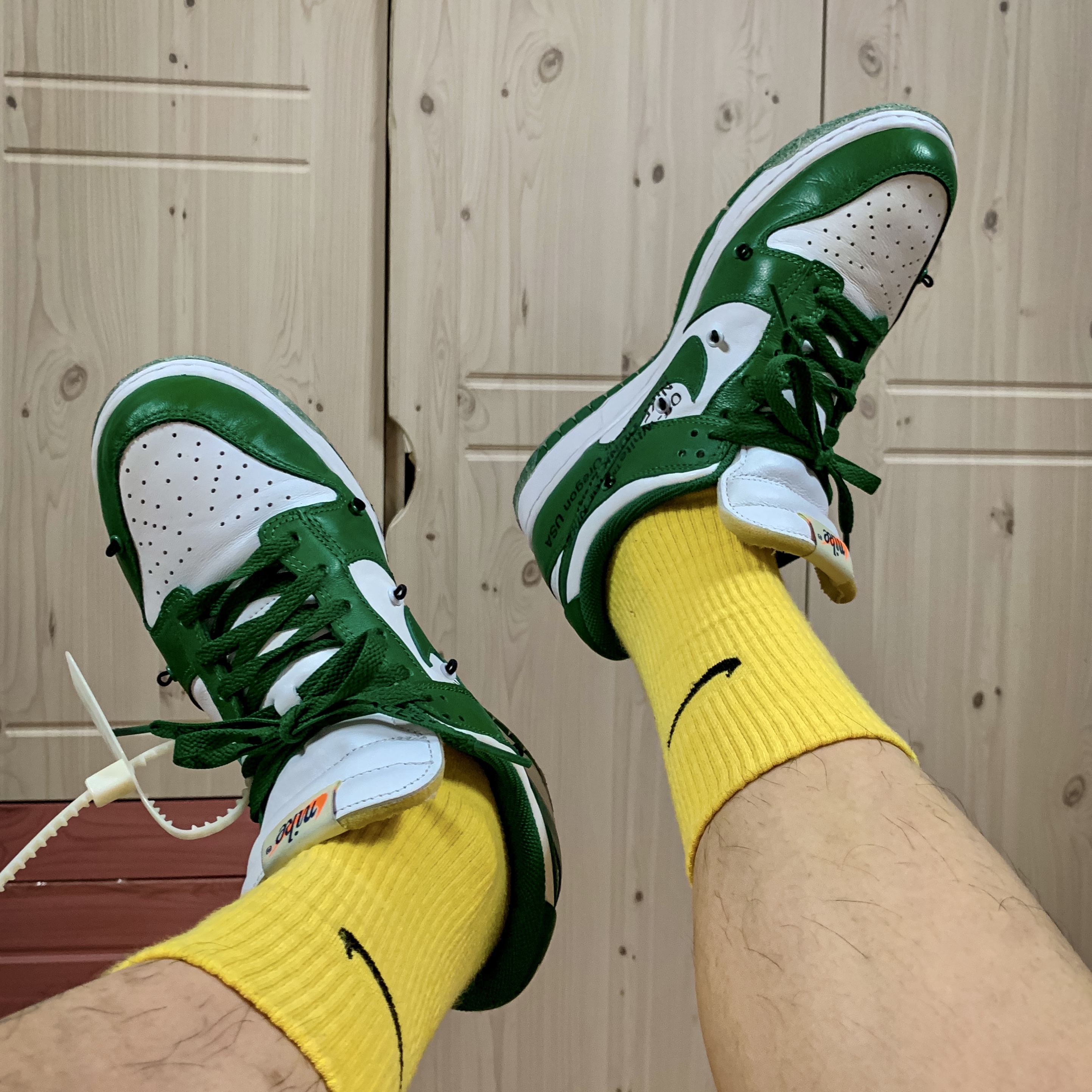 Nike x Off-White Dunk Low Pine Green 착용 스타일