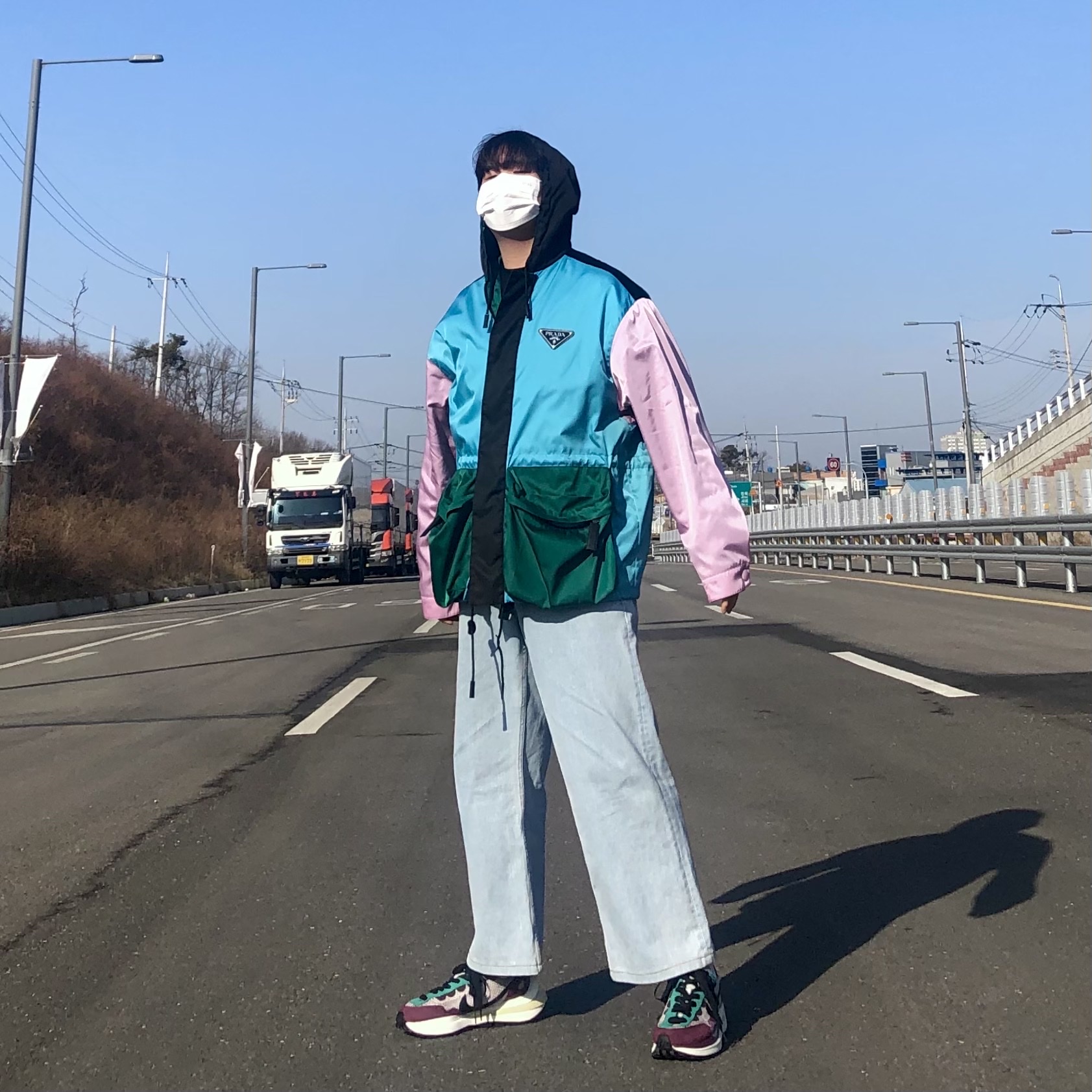 Nike x Sacai VaporWaffle String & Black Villain Red 착용 스타일