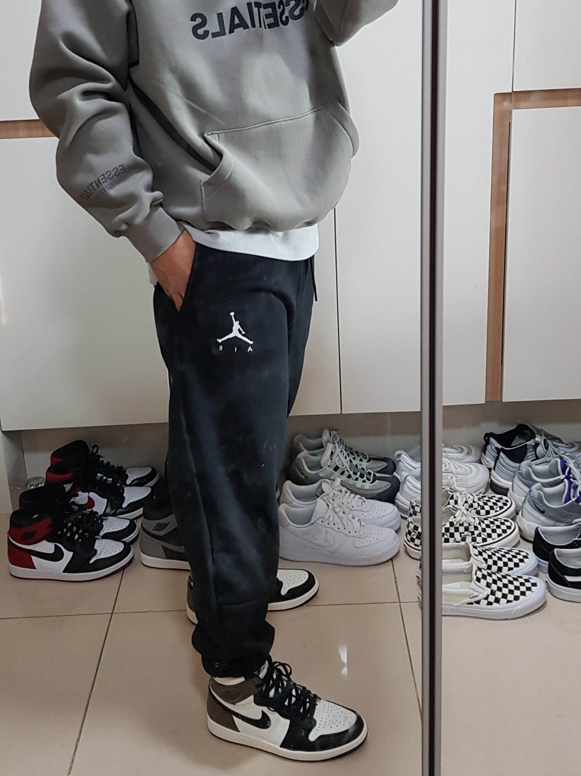 Jordan 1 Retro High OG Black Mocha 착용 스타일