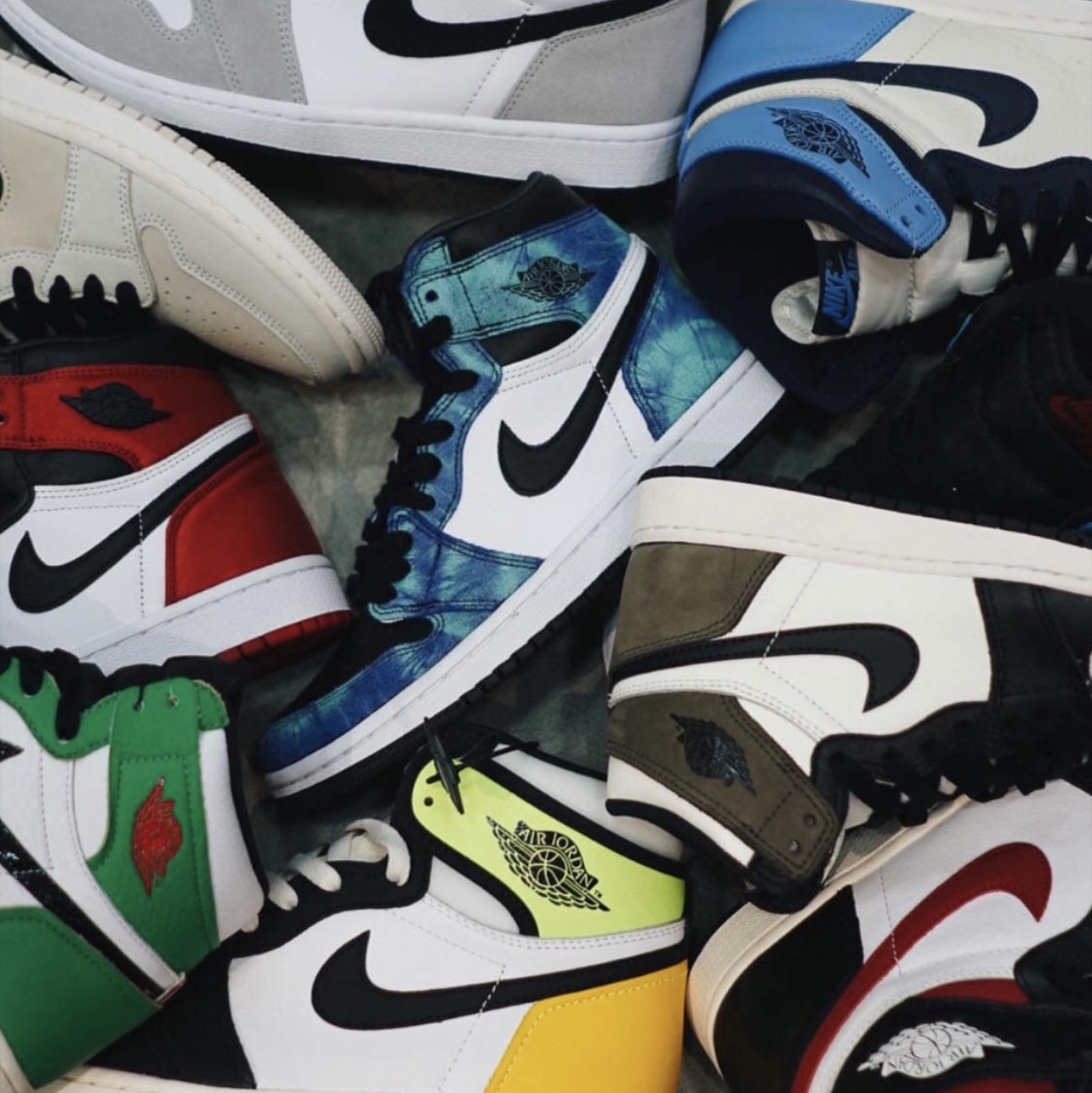 Jordan 1 Retro High OG Volt Gold, Jordan 1 Retro High OG Black Mocha 착용 스타일