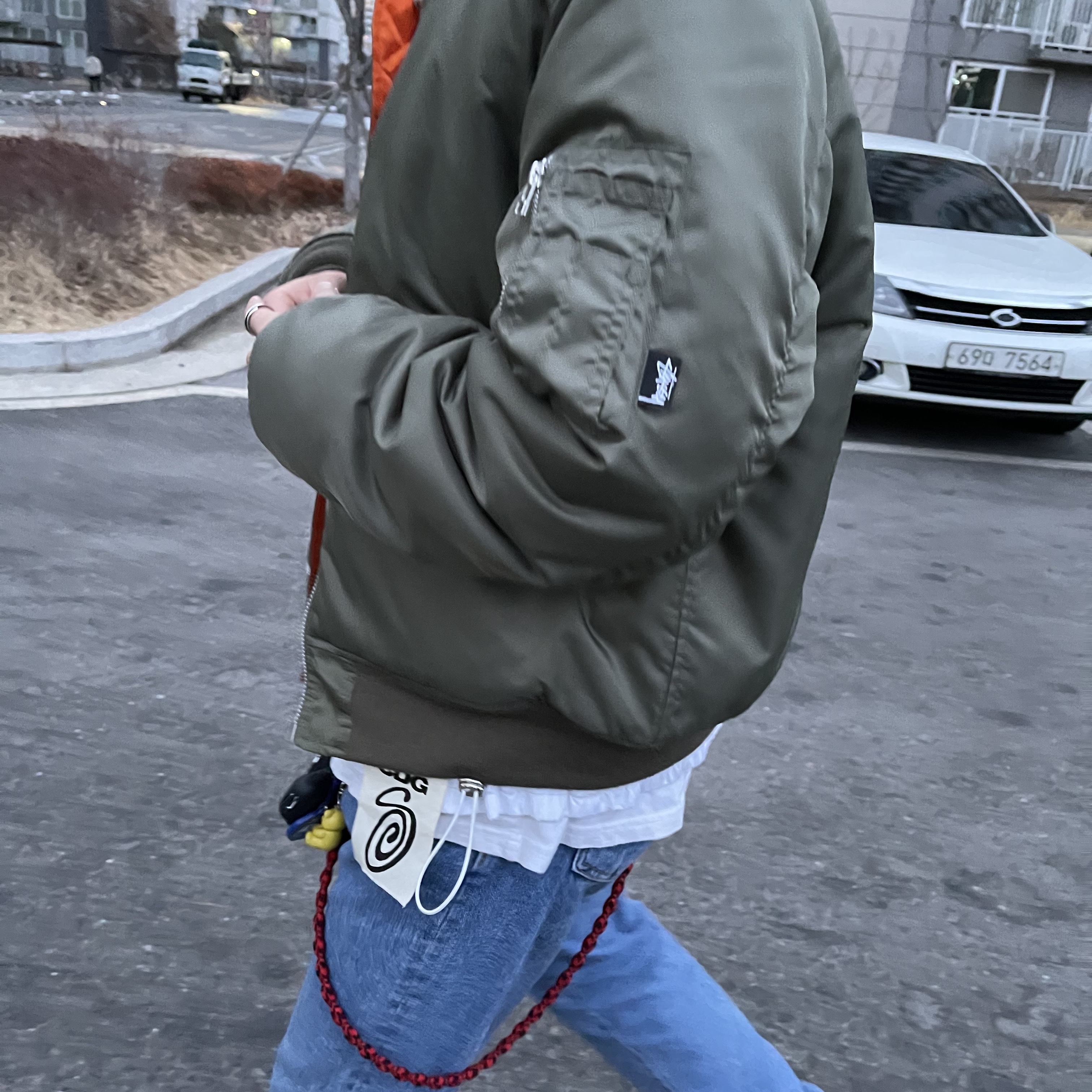 Stussy x CDG MA-1 Jacket Olive, Nike x Travis Scott Air Force 1 Low Cactus Jack 착용 스타일 - 3