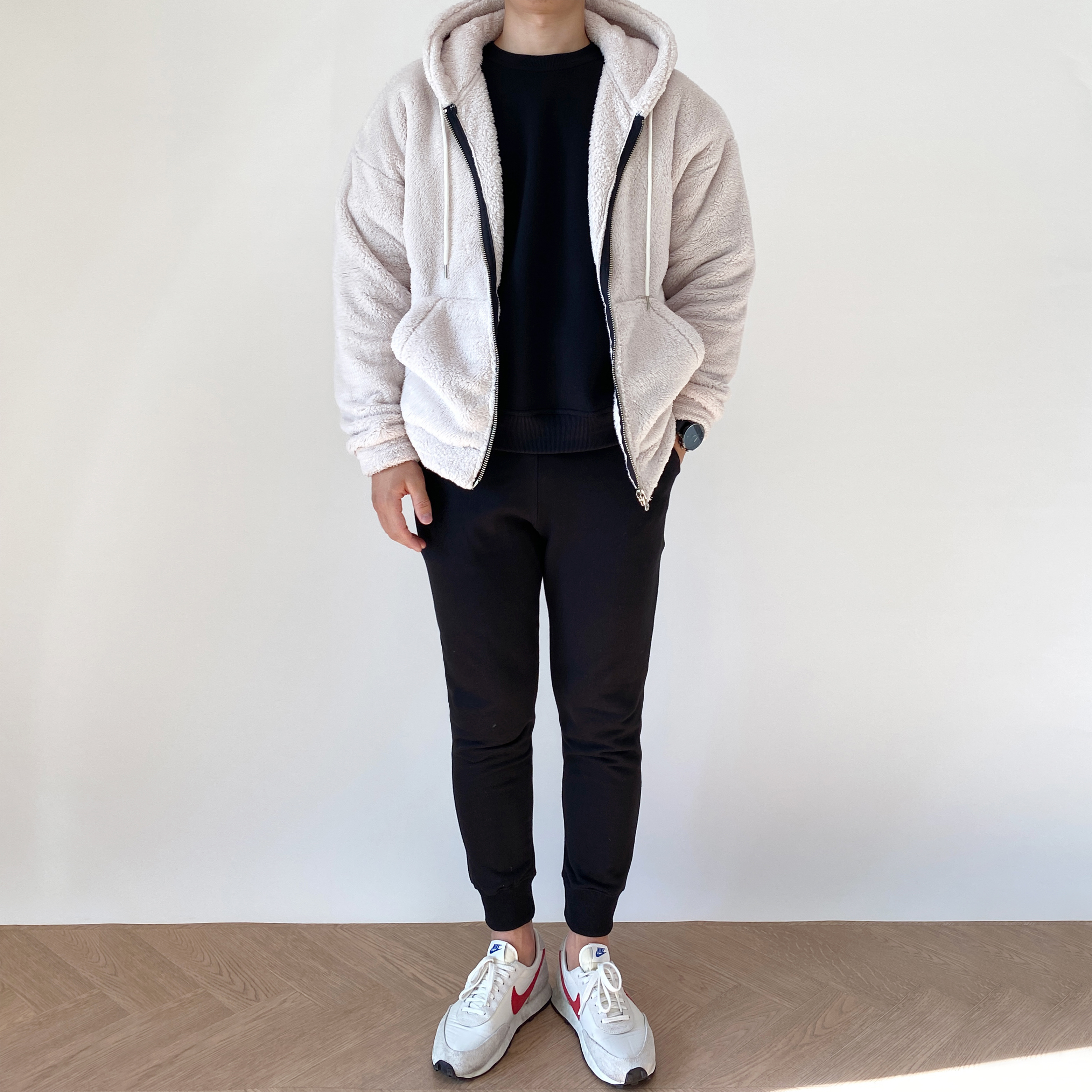 Nike Daybreak SP White University Red 착용 스타일 - 2