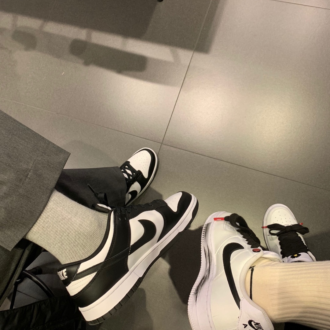 Nike x Peaceminusone Air Force 1 Low Para-Noise 2.0, Nike Dunk Low Retro Black 착용 스타일