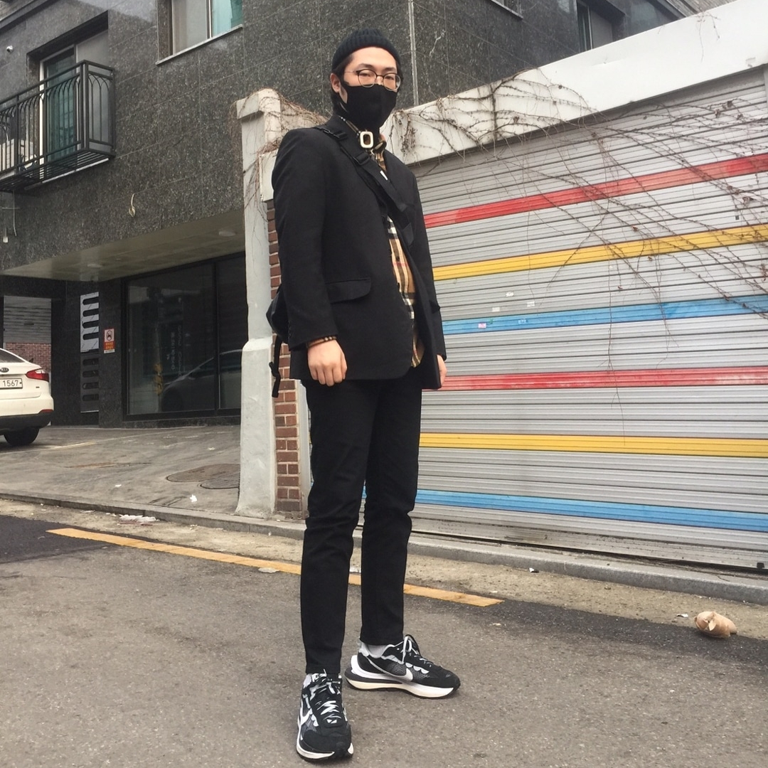 Nike x Sacai VaporWaffle Black White 착용 스타일