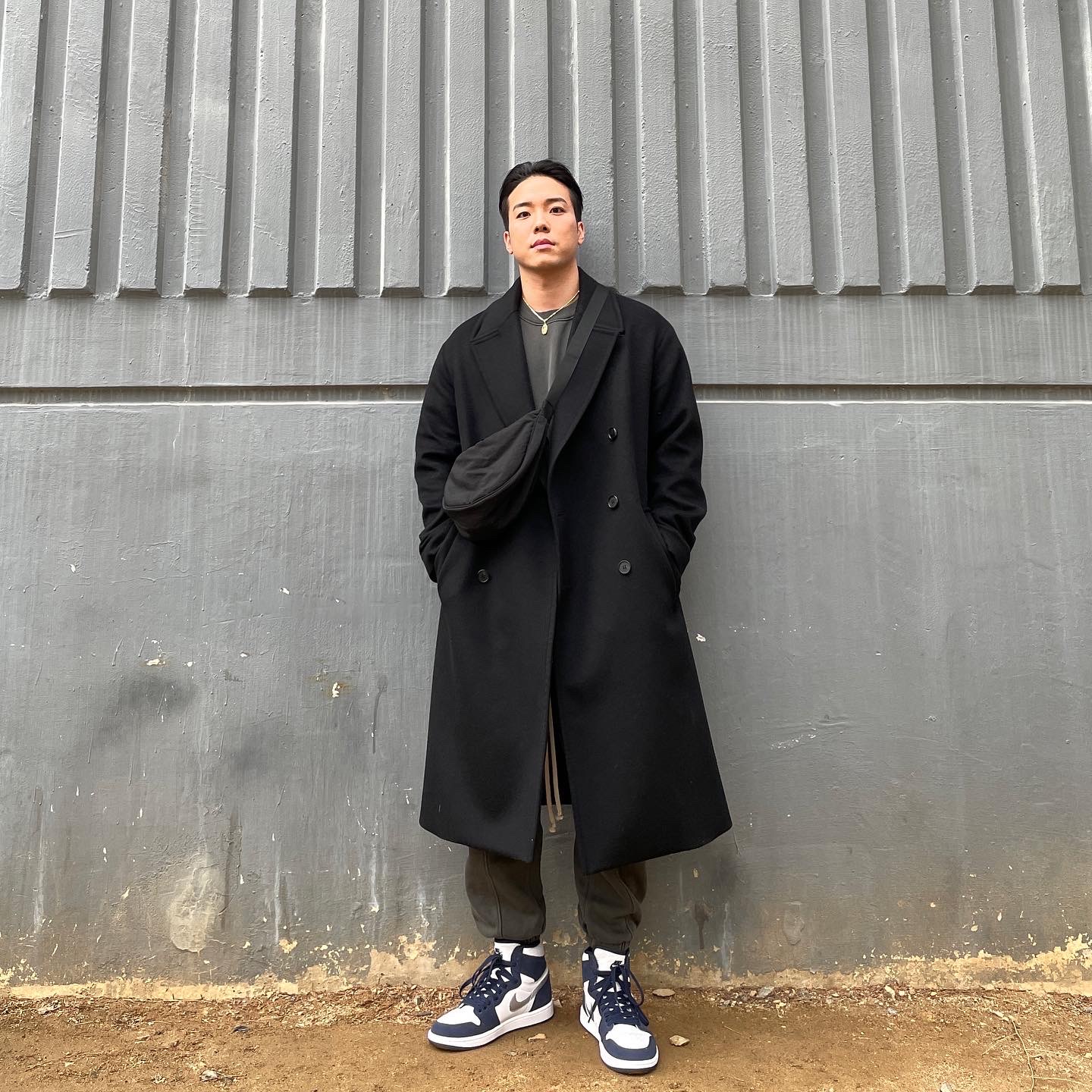 Jordan 1 Retro High OG CO.JP Midnight Navy 착용 스타일 - 5