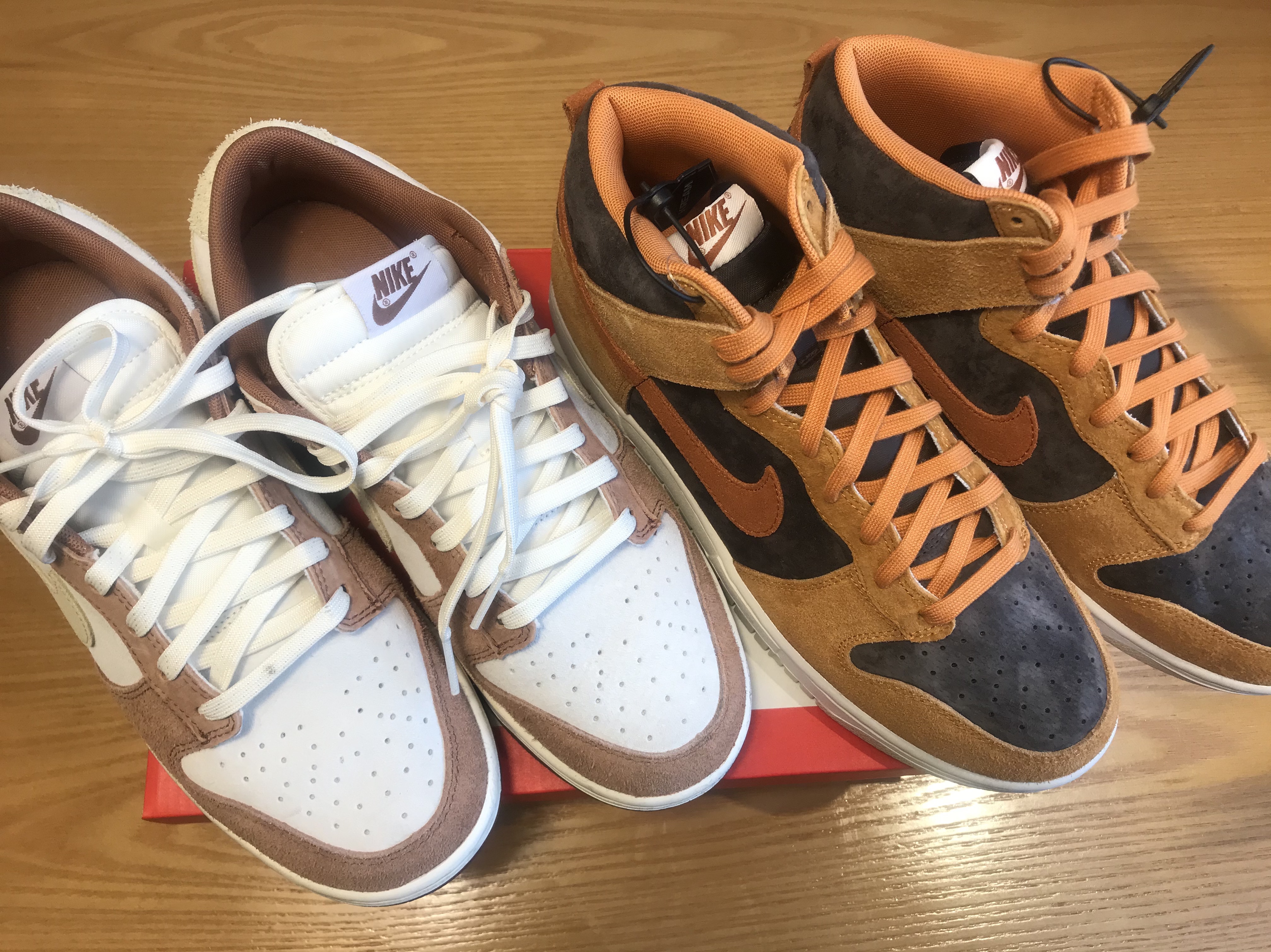 Nike Dunk Low Pro Premium Medium Curry, Nike Dunk High Retro PRM Dark Curry 착용 스타일 - 1