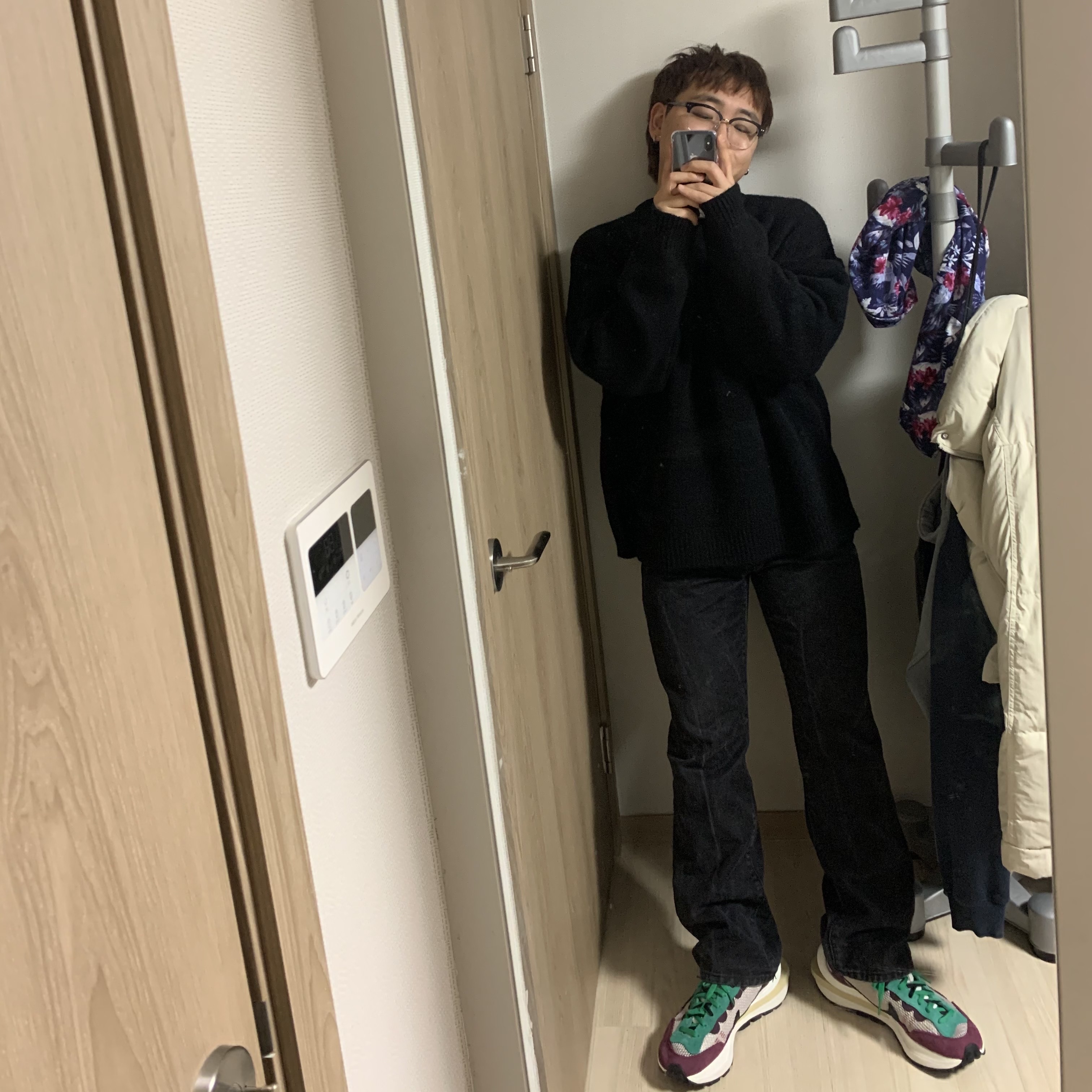 Nike x Sacai VaporWaffle String & Black Villain Red 착용 스타일