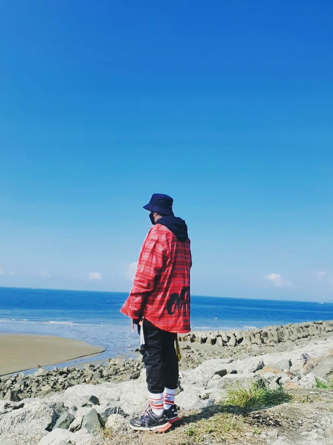 Balenciaga Track Sneakers Black Red 2019 착용 스타일