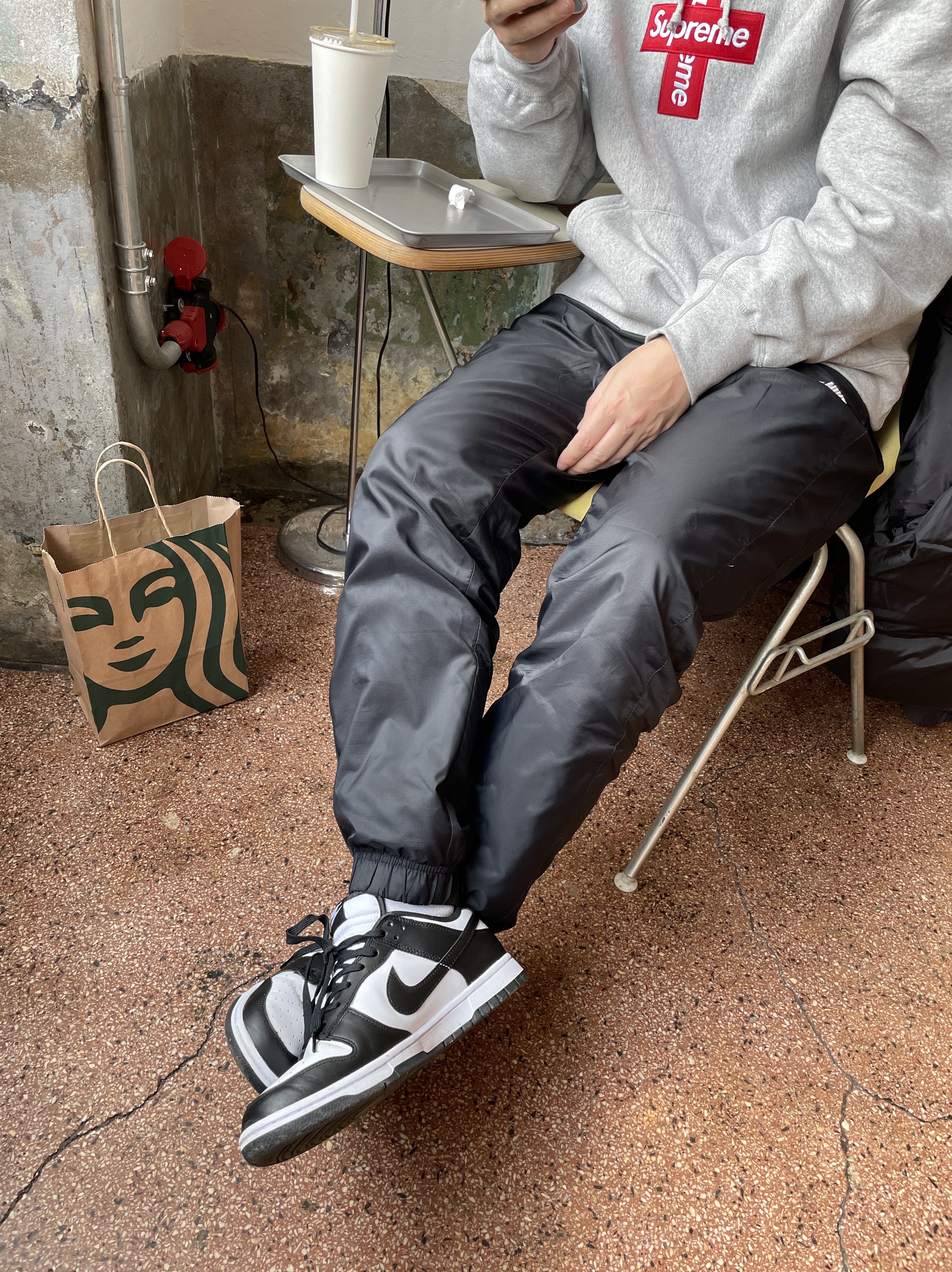 Nike Dunk Low Retro Black, Supreme Cross Box Logo Hooded Sweatshirt Heather Grey - 20FW 착용 스타일 - 2
