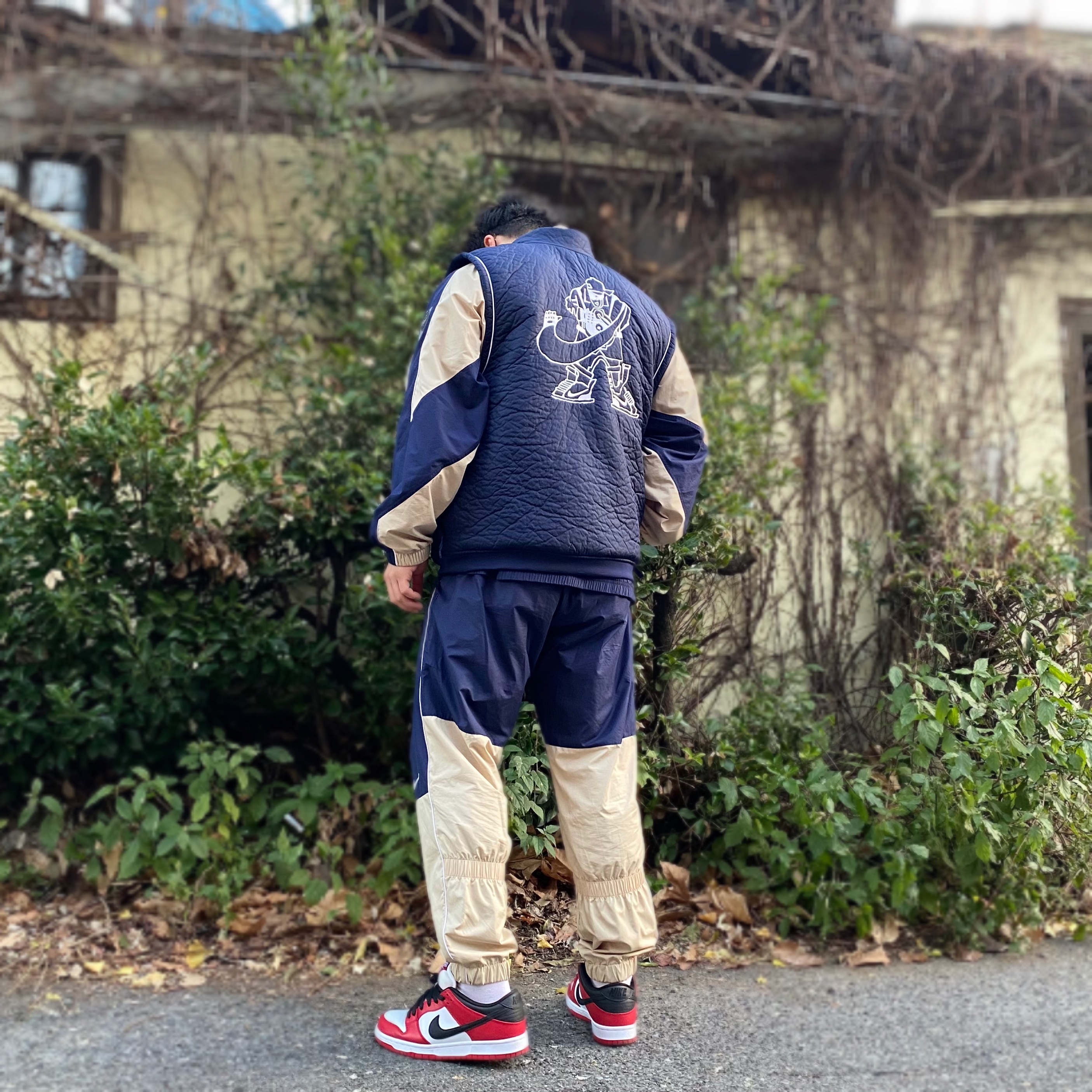 Nike SB Dunk Low Pro Chicago, Nike x Cav Empt Track Pants Navy 착용 스타일