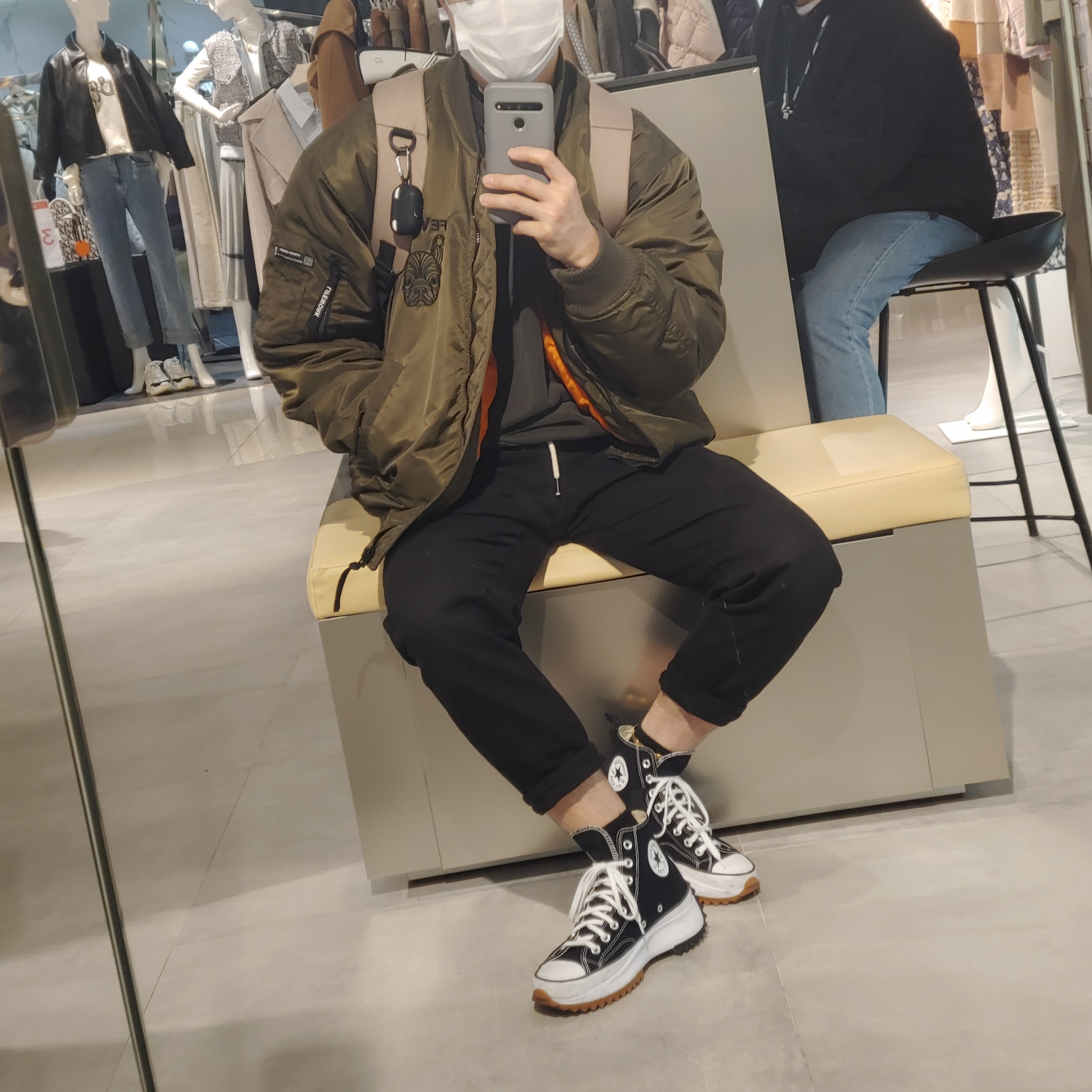 Converse Run Star Hike Hi Black White Gum 착용 스타일
