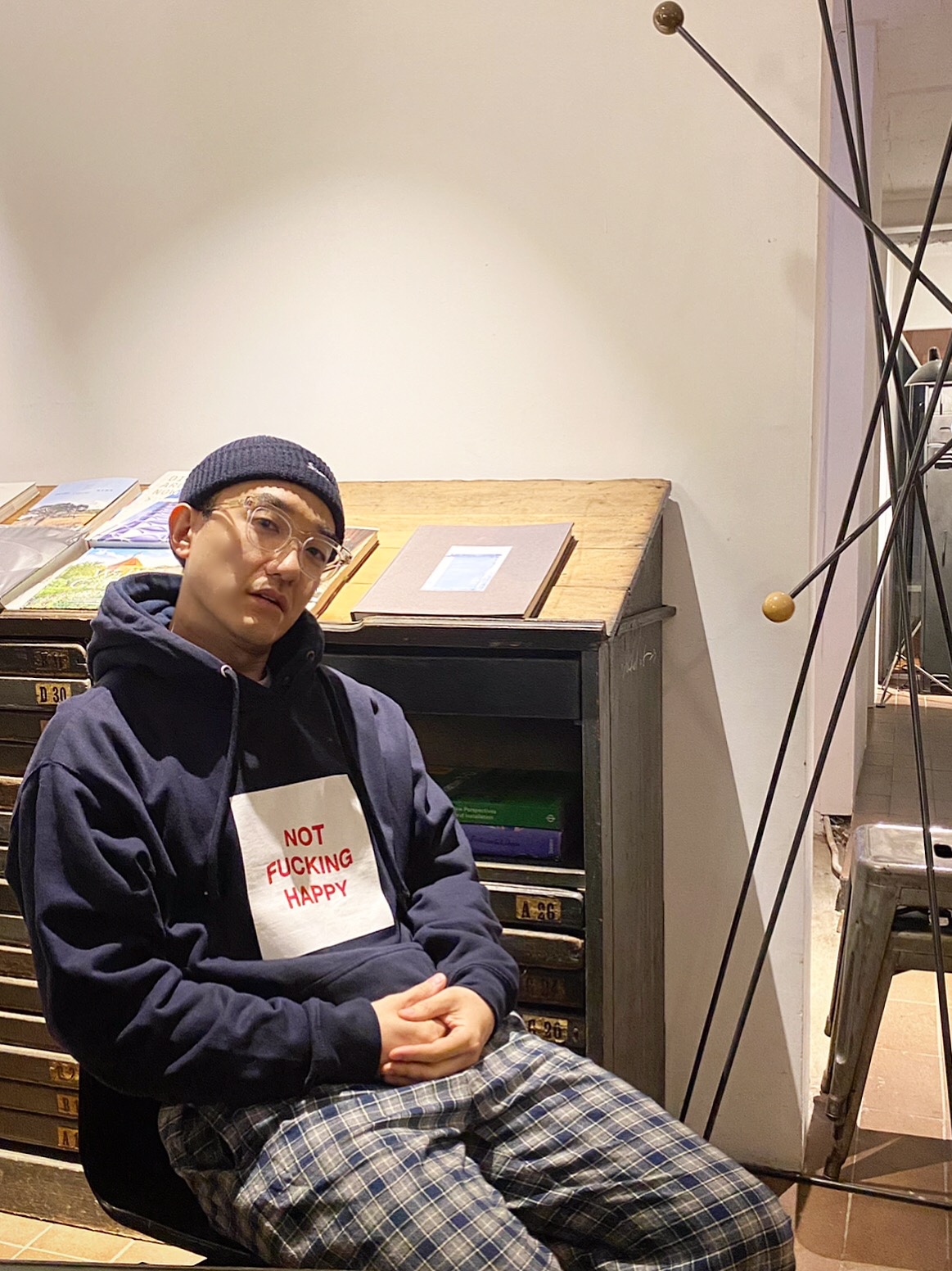 Adidas Yeezy 500 High Slate, Supreme Loose Gauge Beanie Navy - 20FW 착용 스타일 - 2