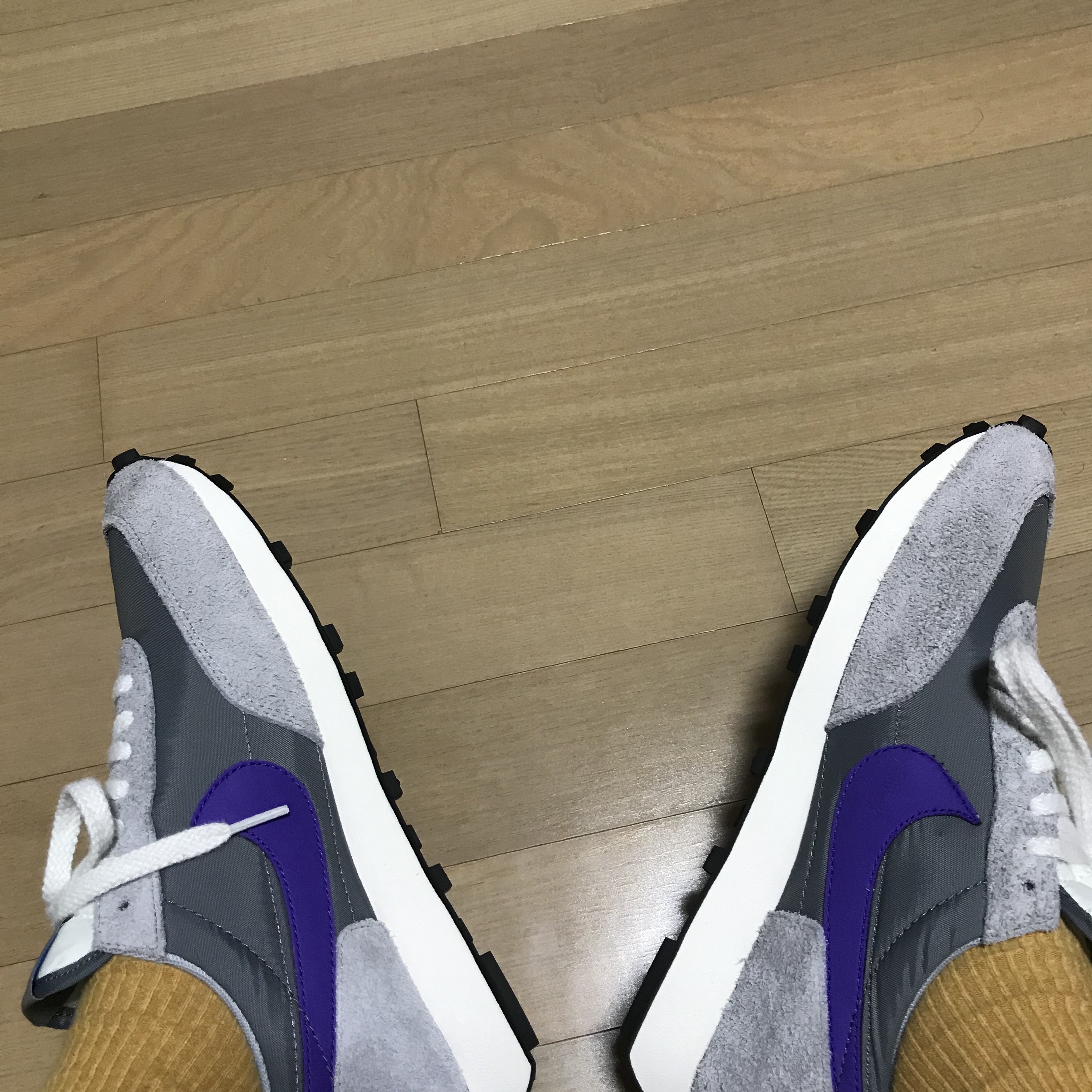 Nike Daybreak SP Cool Grey Hyper Grape 착용 스타일 - 2