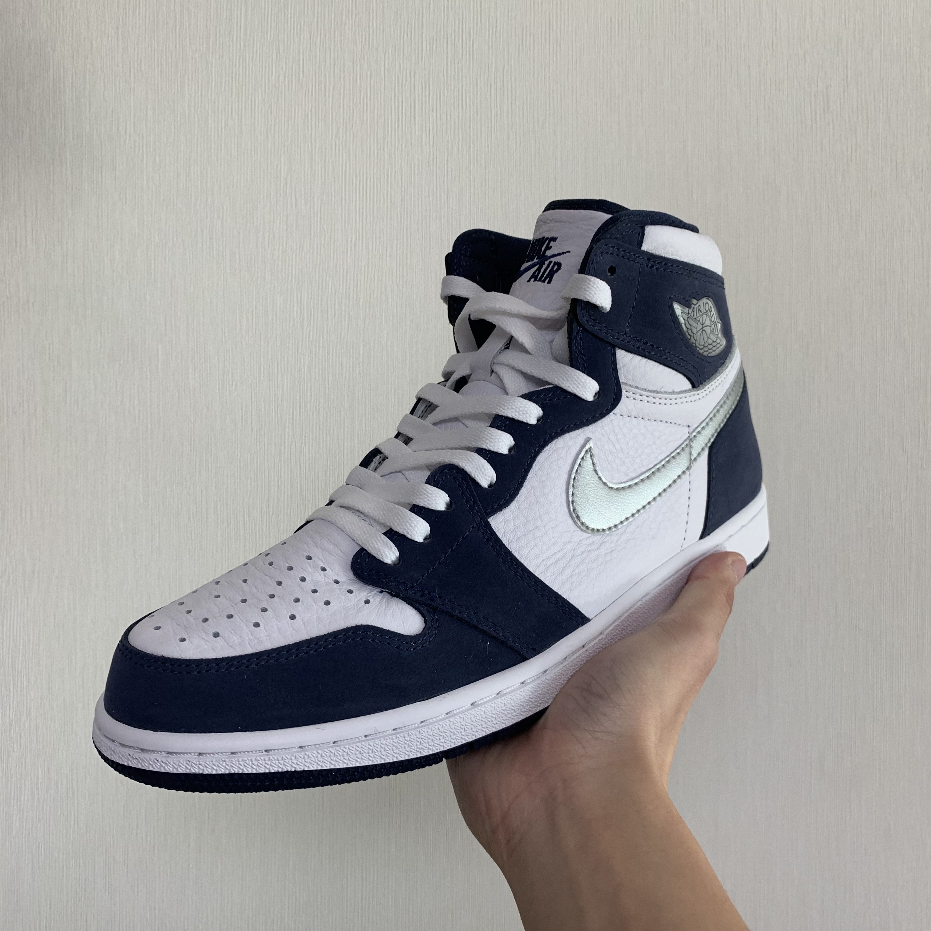 Jordan 1 Retro High OG CO.JP Midnight Navy 착용 스타일 - 1
