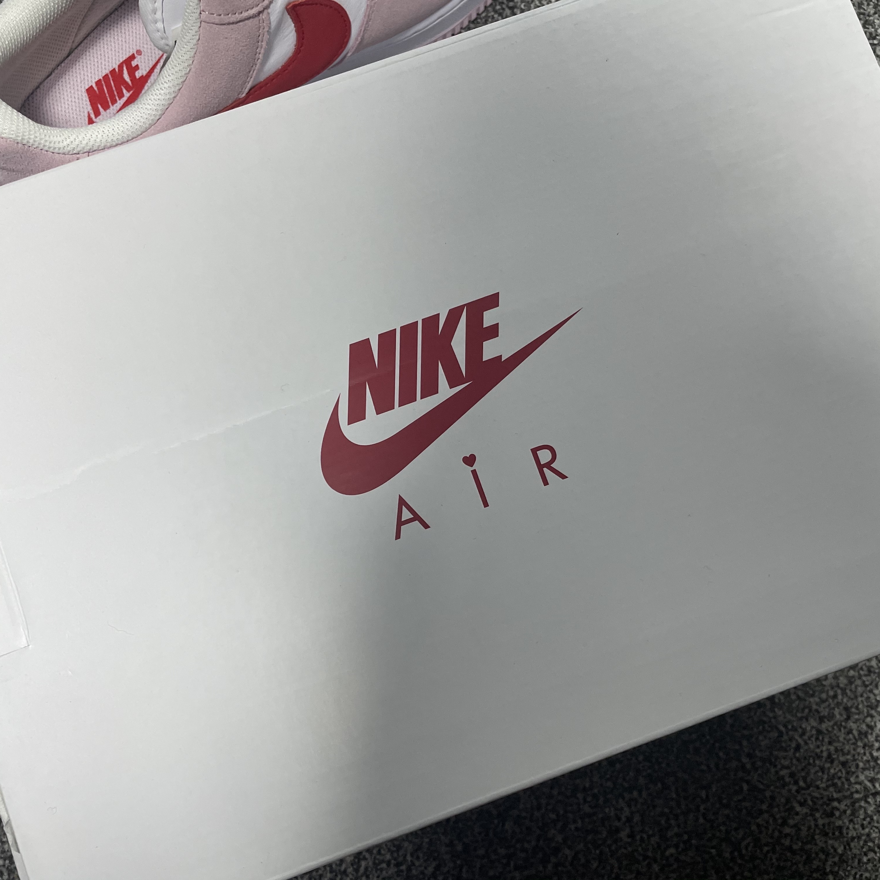 Nike Air Force 1 '07 QS Valentine's Day 착용 스타일 - 2