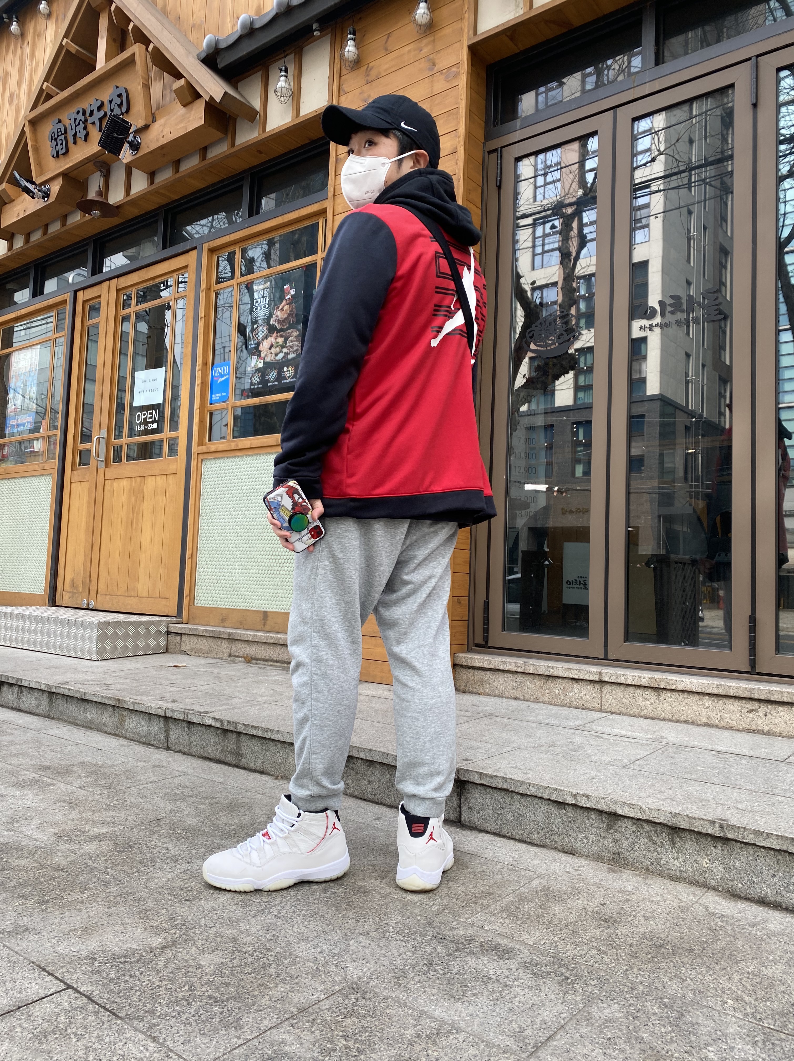 Jordan 11 Retro Platinum Tint 착용 스타일