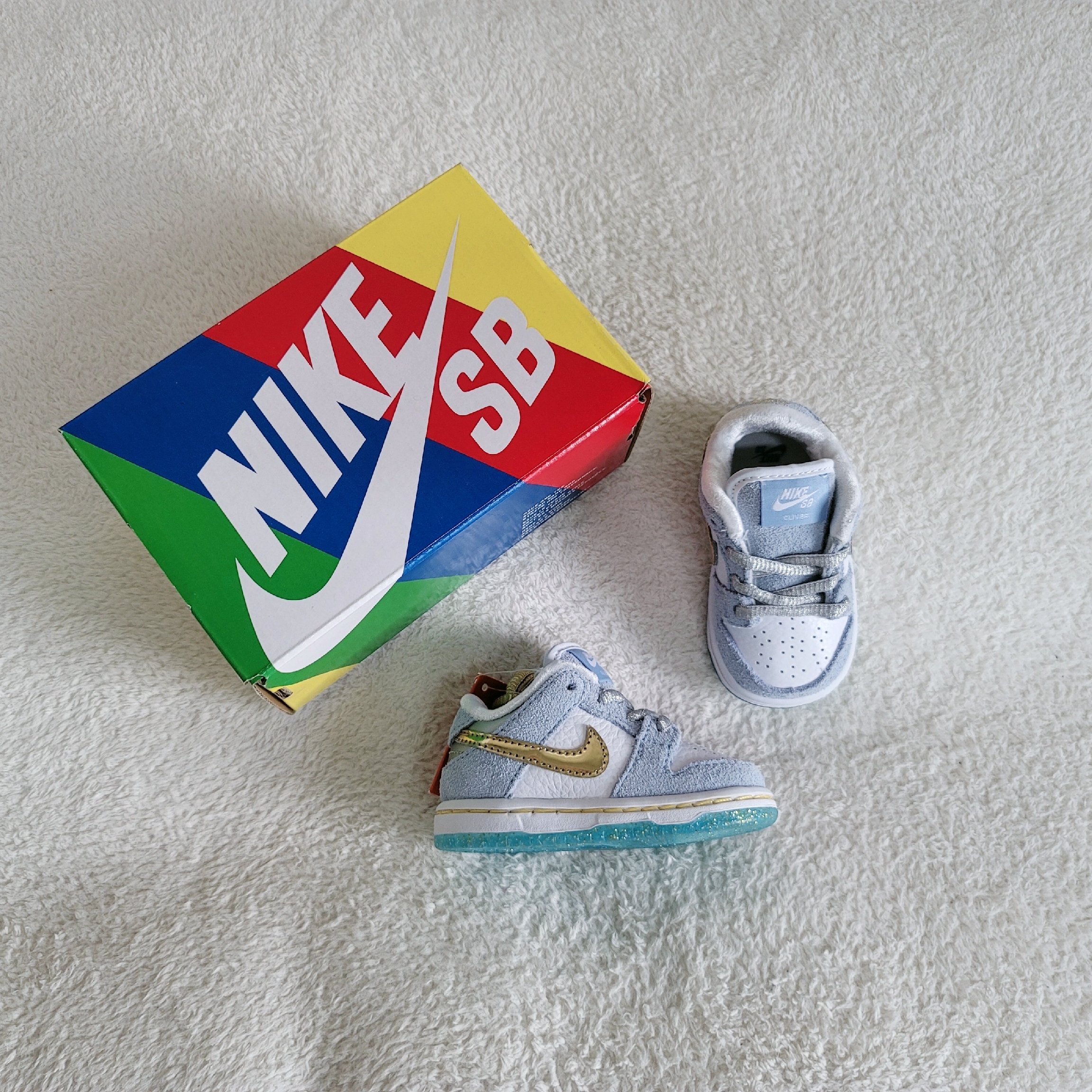 (TD) Nike x Sean Cliver SB Dunk Low Holiday Special, Nike x Sean Cliver SB Dunk Low Holiday Special 착용 스타일 - 1