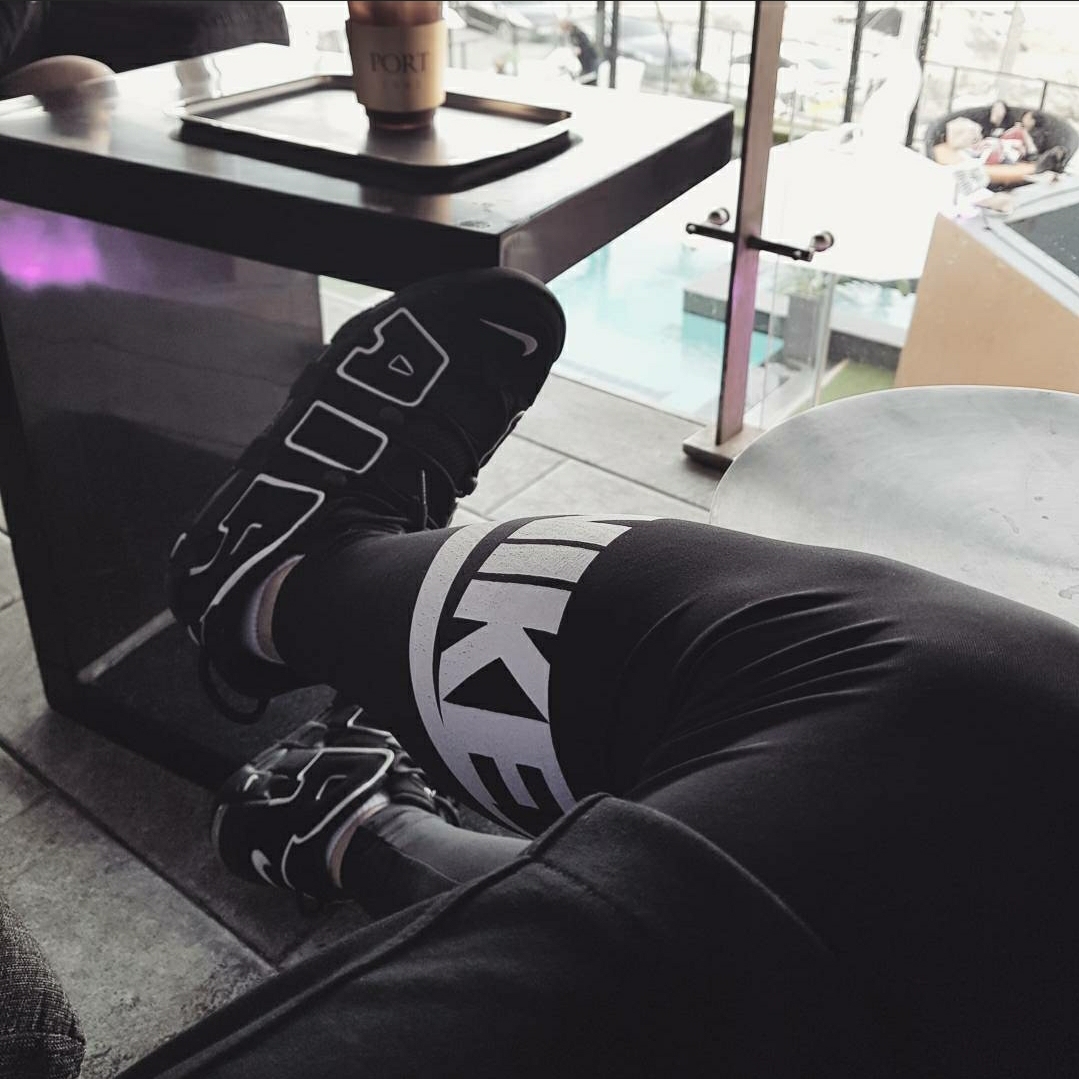 Nike Air More Uptempo Black White 2016 착용 스타일