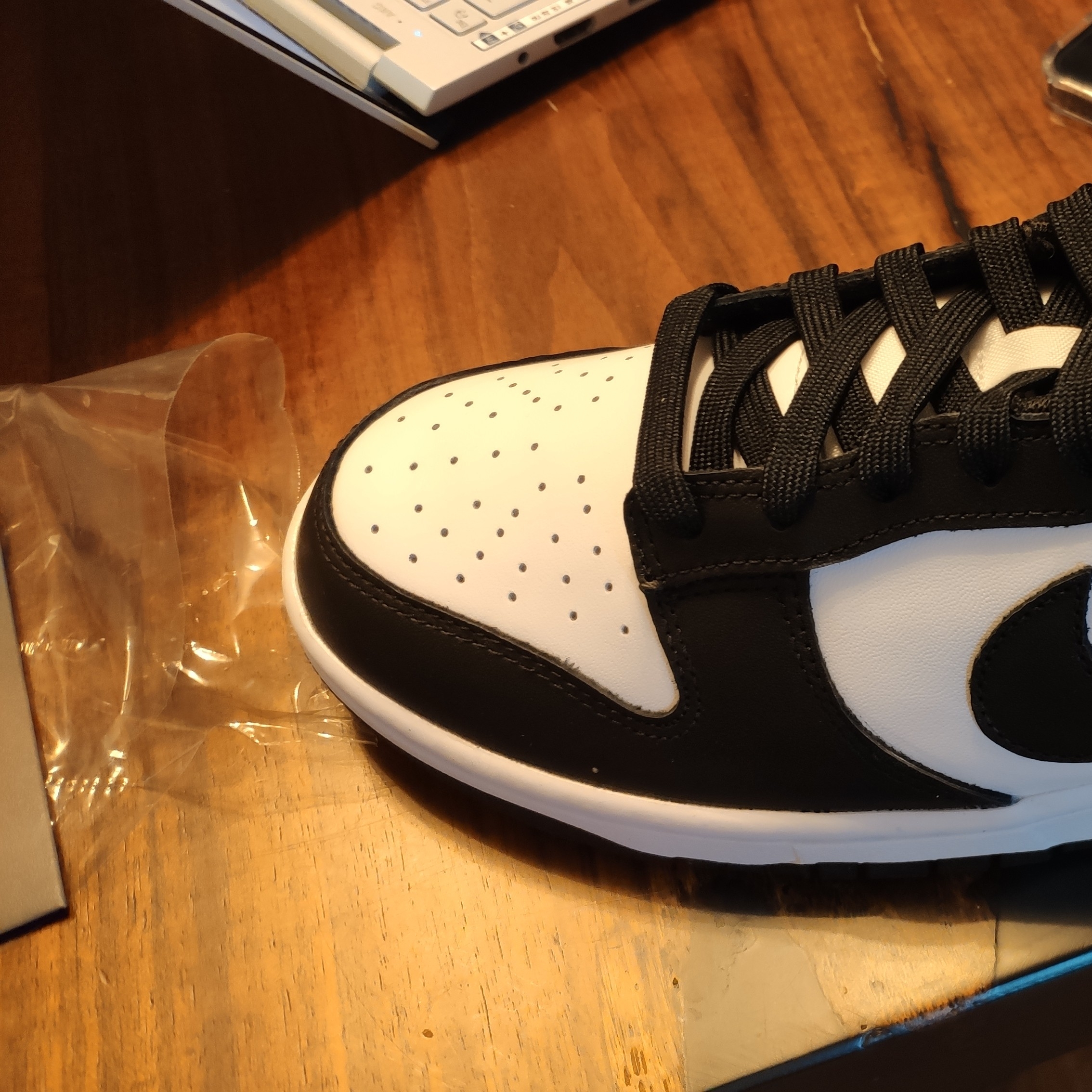 Nike Dunk Low Retro Black 착용 스타일 - 1