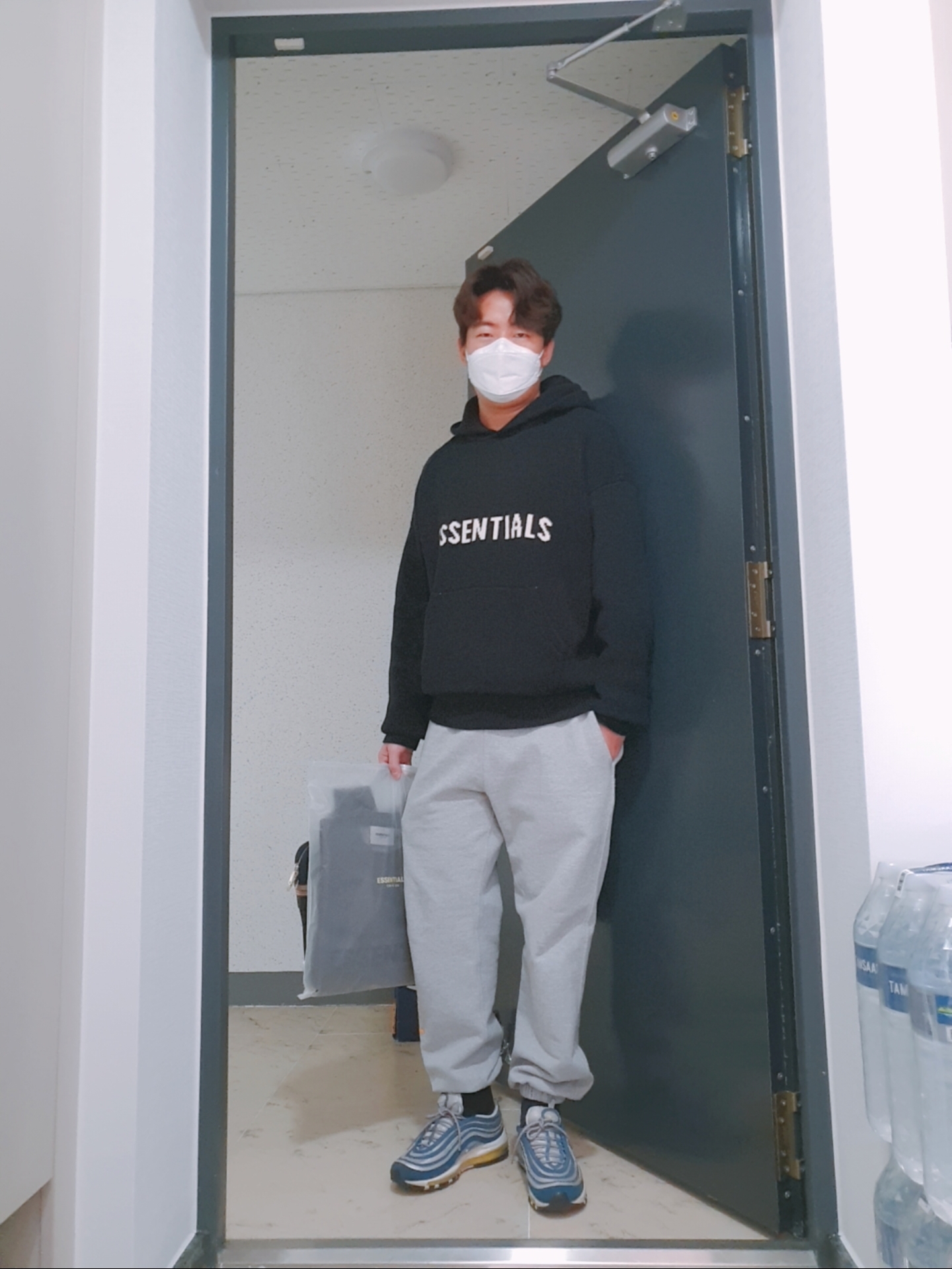 Nike Air Max 97 OG Royal Neon, Essentials Knit Hoodie Black - 20FW 착용 스타일