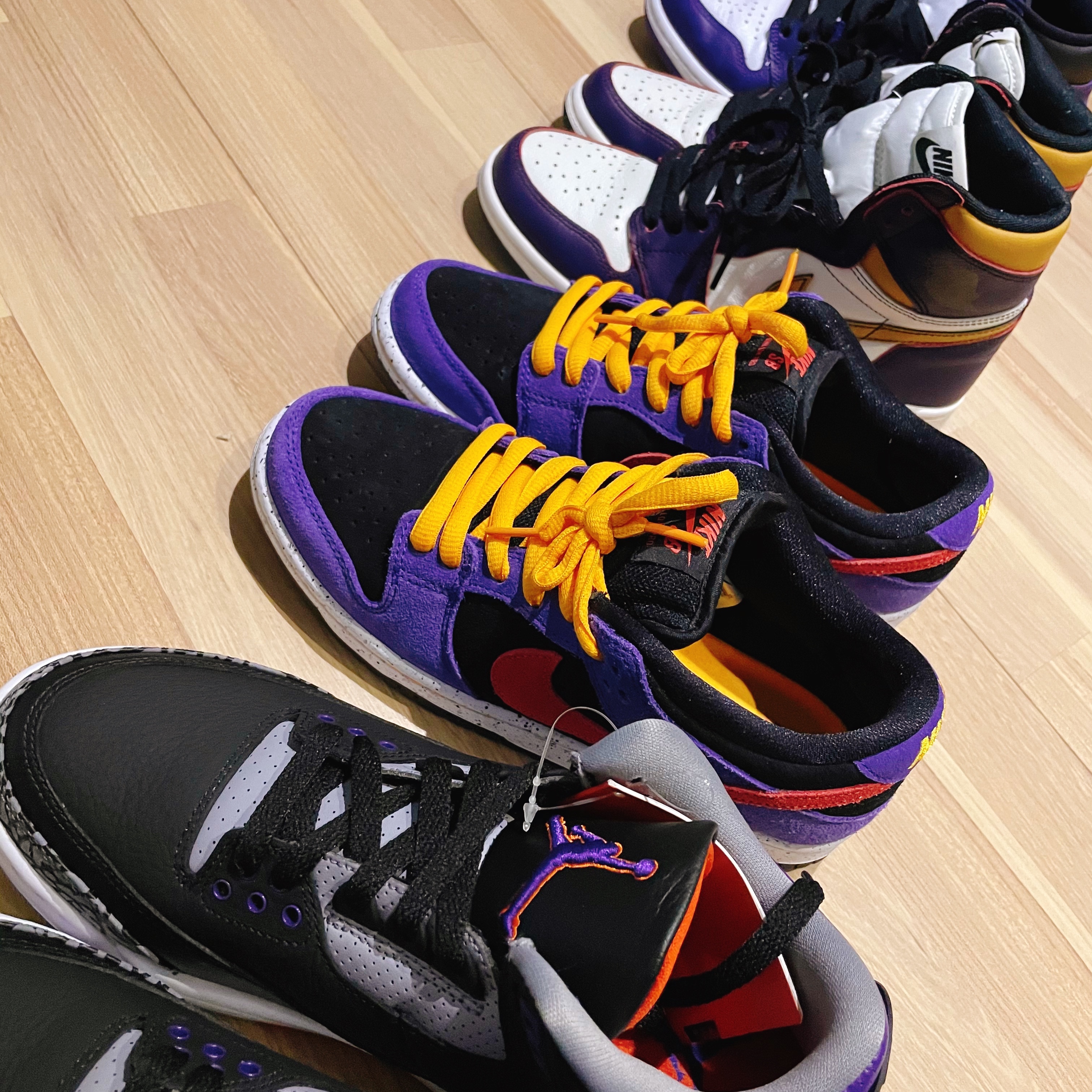 Nike SB Dunk Low Pro Trail, Jordan 1 Retro High OG Court Purple 2020 착용 스타일