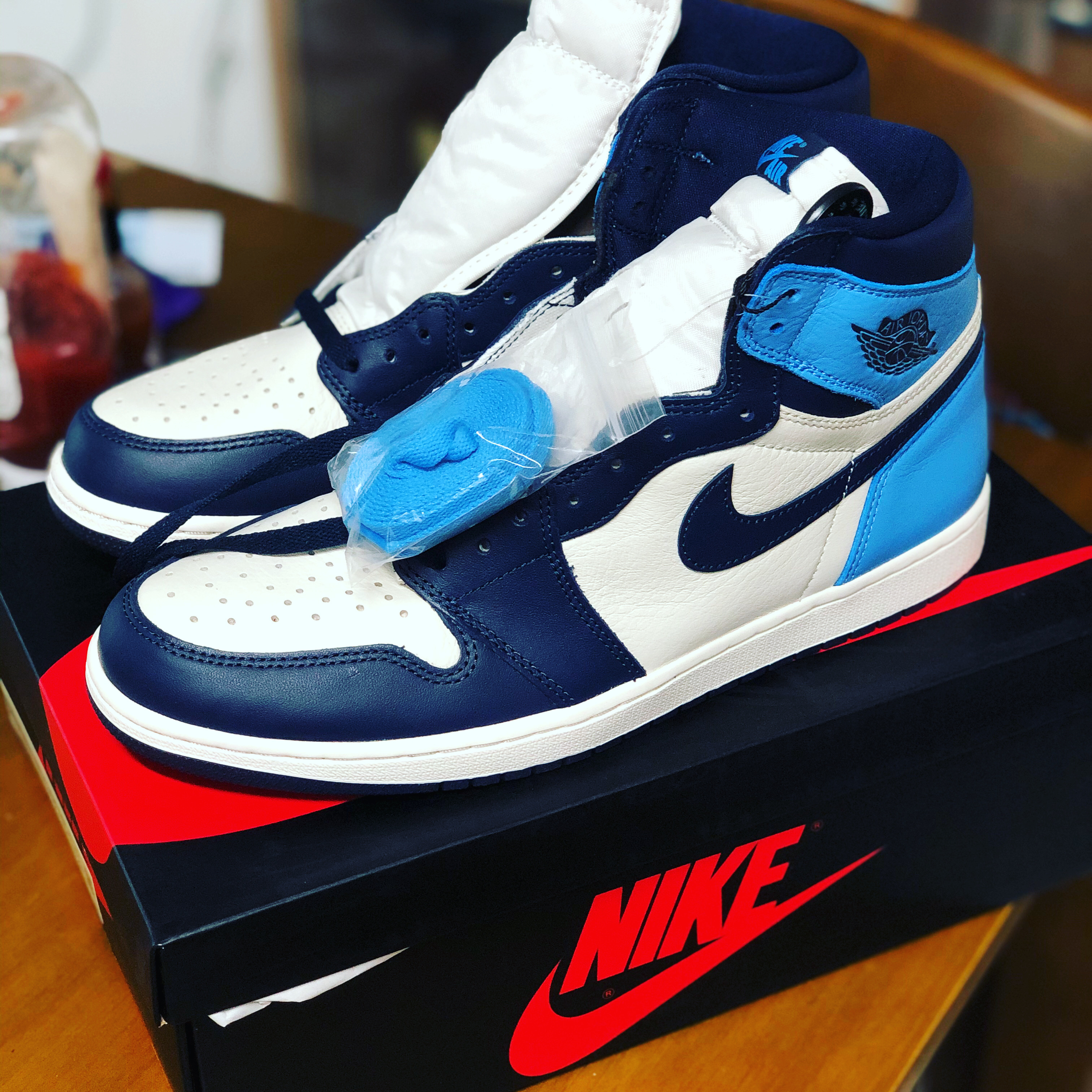 Jordan 1 Retro High Obsidian UNC 착용 스타일 - 1