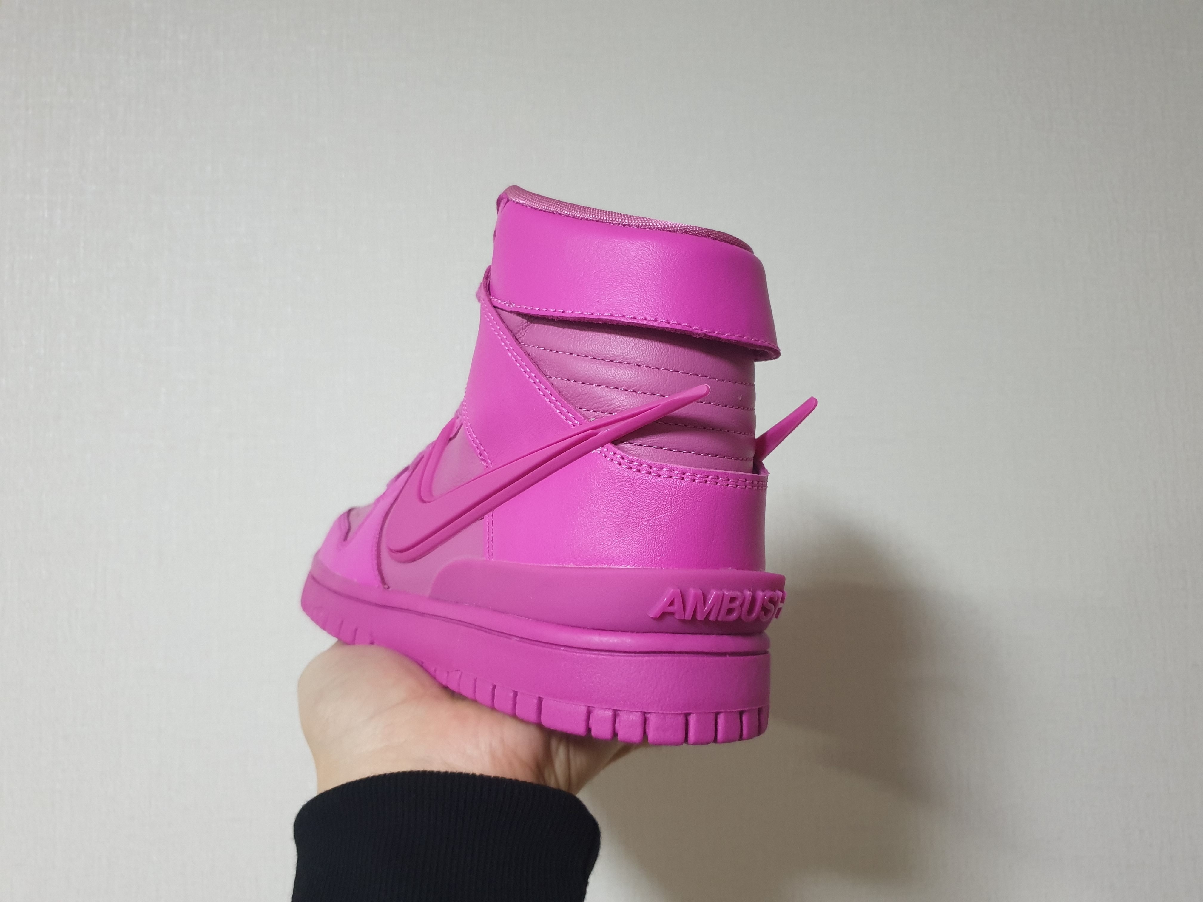 Nike x Ambush Dunk High Cosmic Fuchsia, Nike x Off-White Air Rubber Dunk Green Strike 착용 스타일 - 3