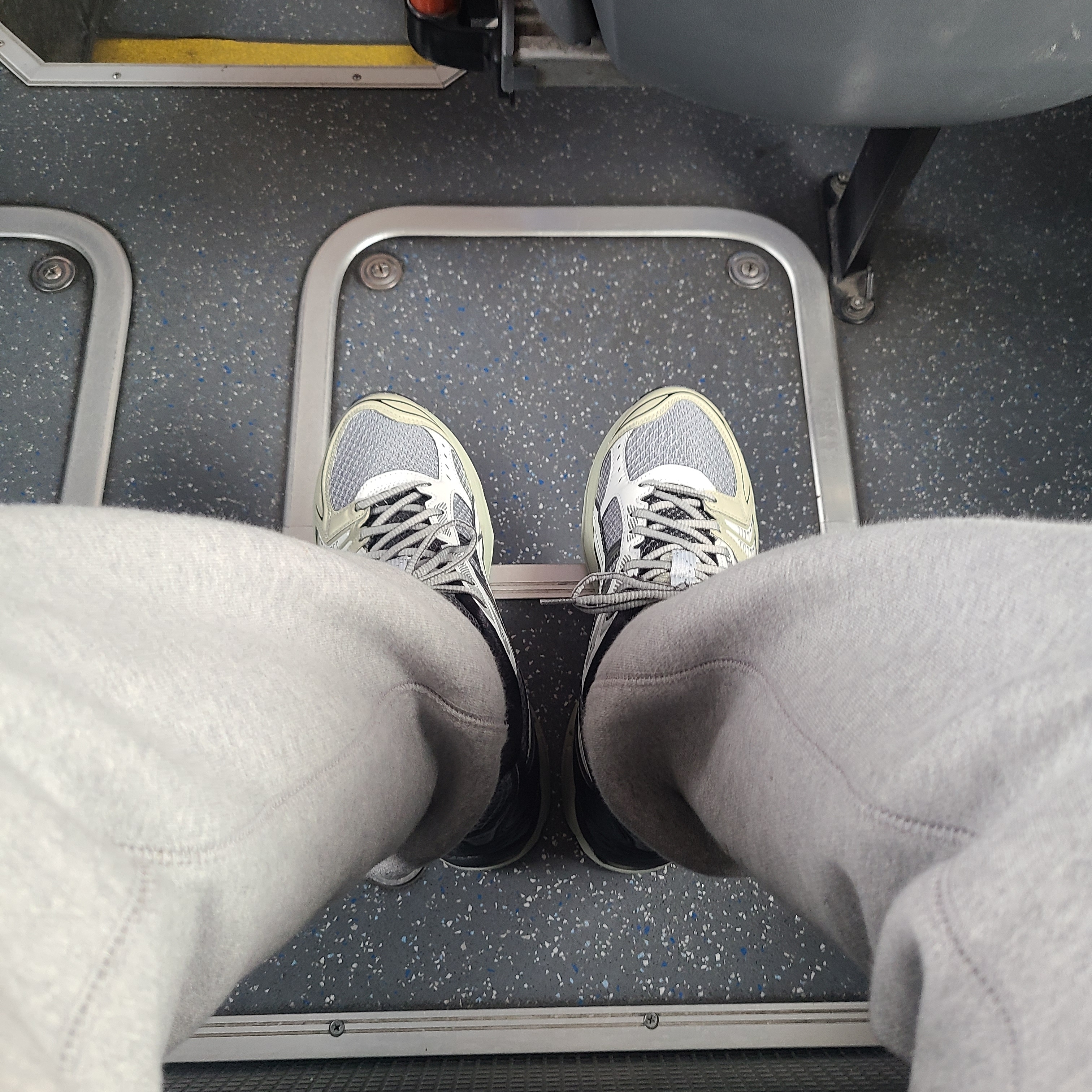 Asics UB1-S Gel-Kayano 14 Piedmont Grey 착용 스타일