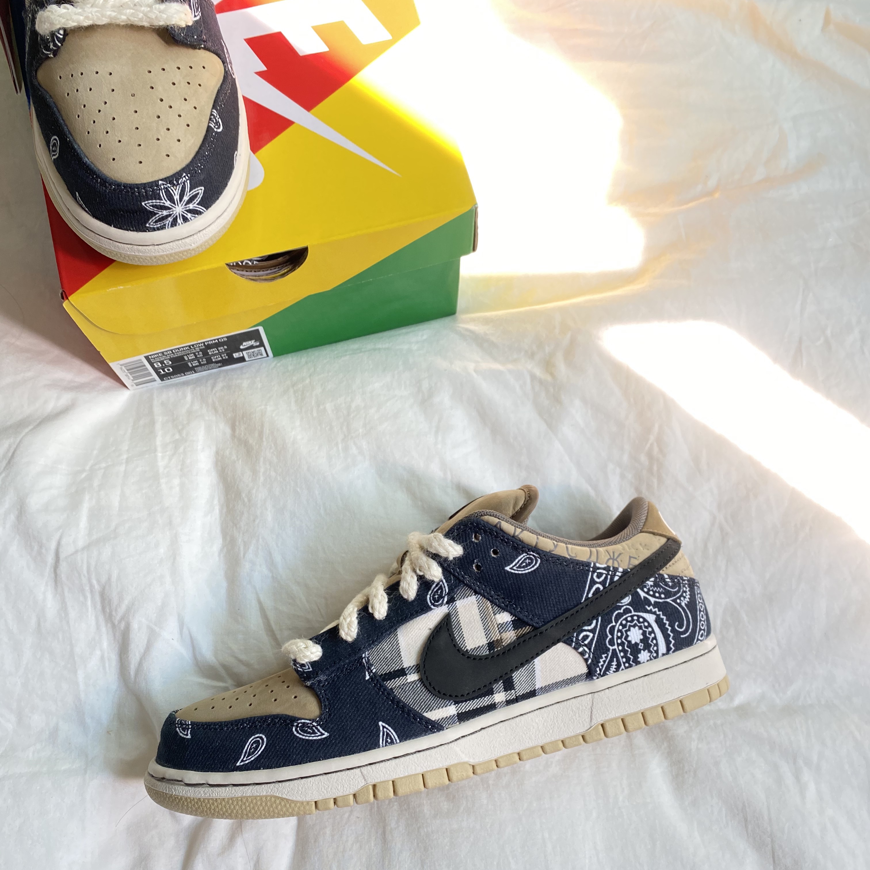 Nike x Travis Scott SB Dunk Low 착용 스타일 - 1