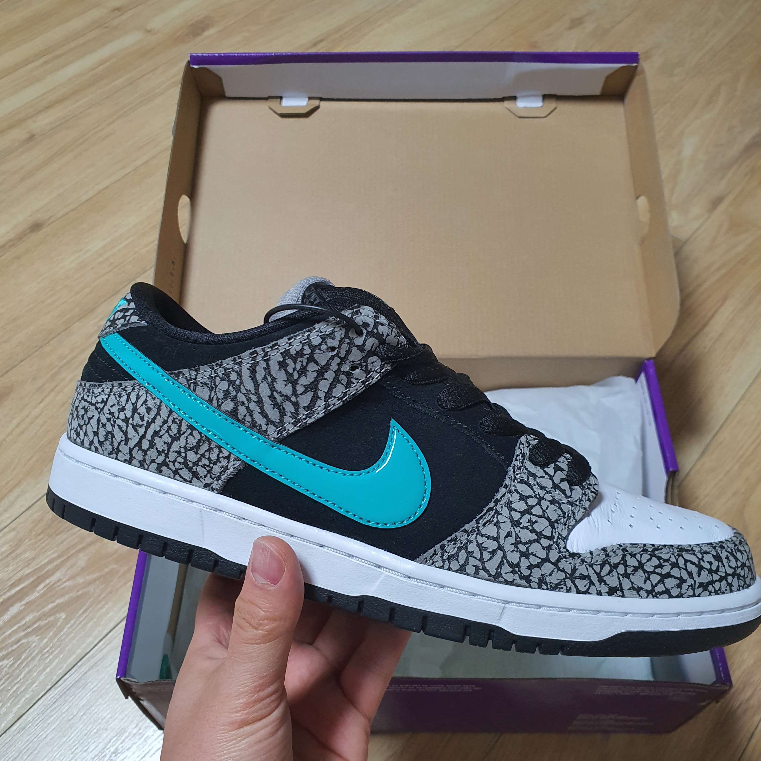 Nike SB Dunk Low Pro Clear Jade 착용 스타일 - 2