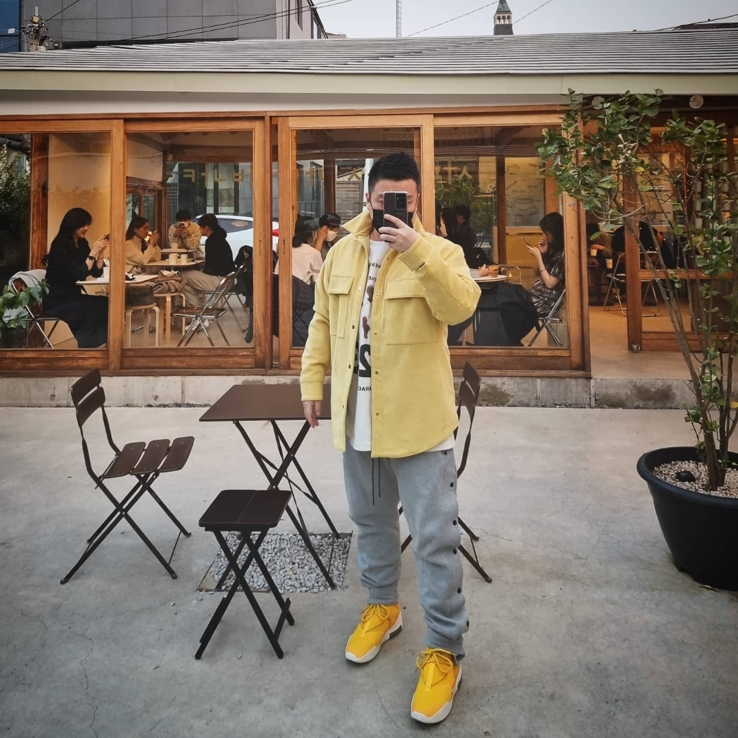 Nike x Fear of God Air Fear of God 1 Yellow, Nike x Fear of God Warm Up Pants Dust 착용 스타일