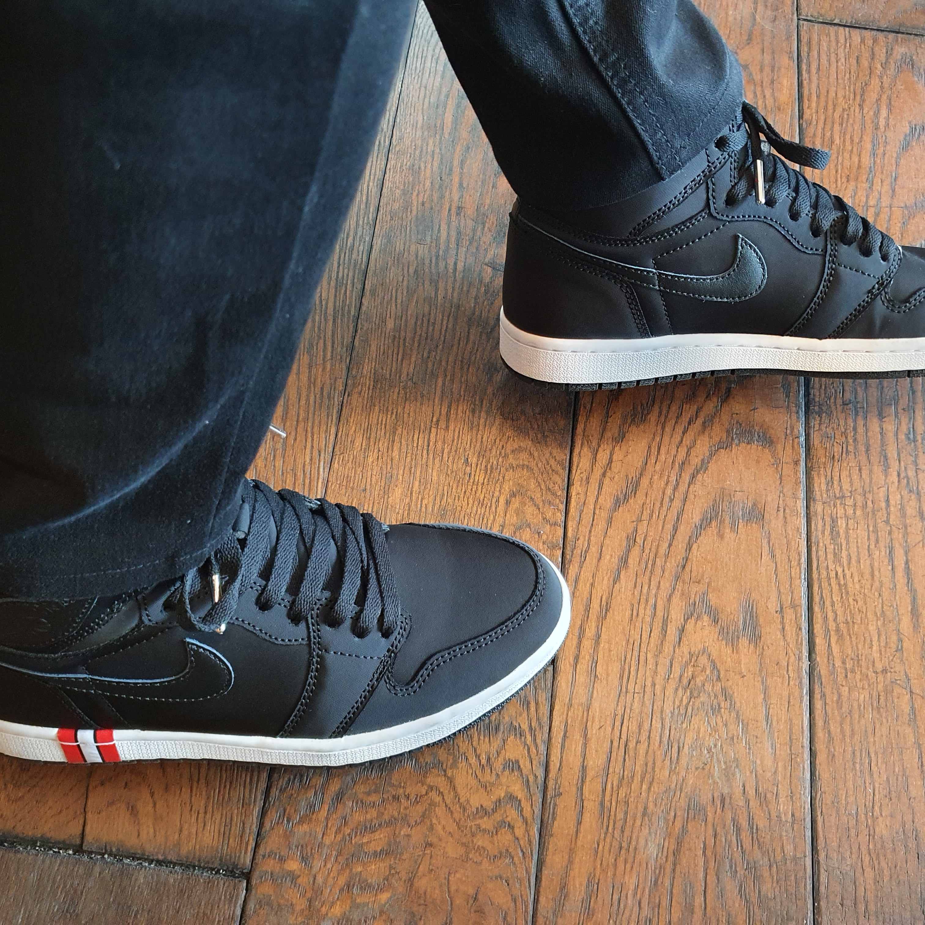 Jordan 1 x Paris Saint-Germain Retro High 착용 스타일