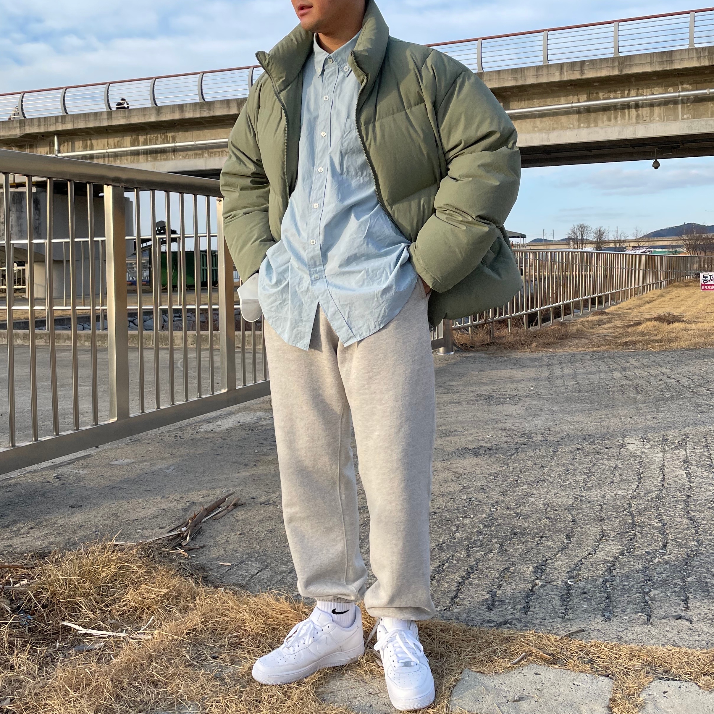 Nike Air Force 1 '07 Low White 착용 스타일