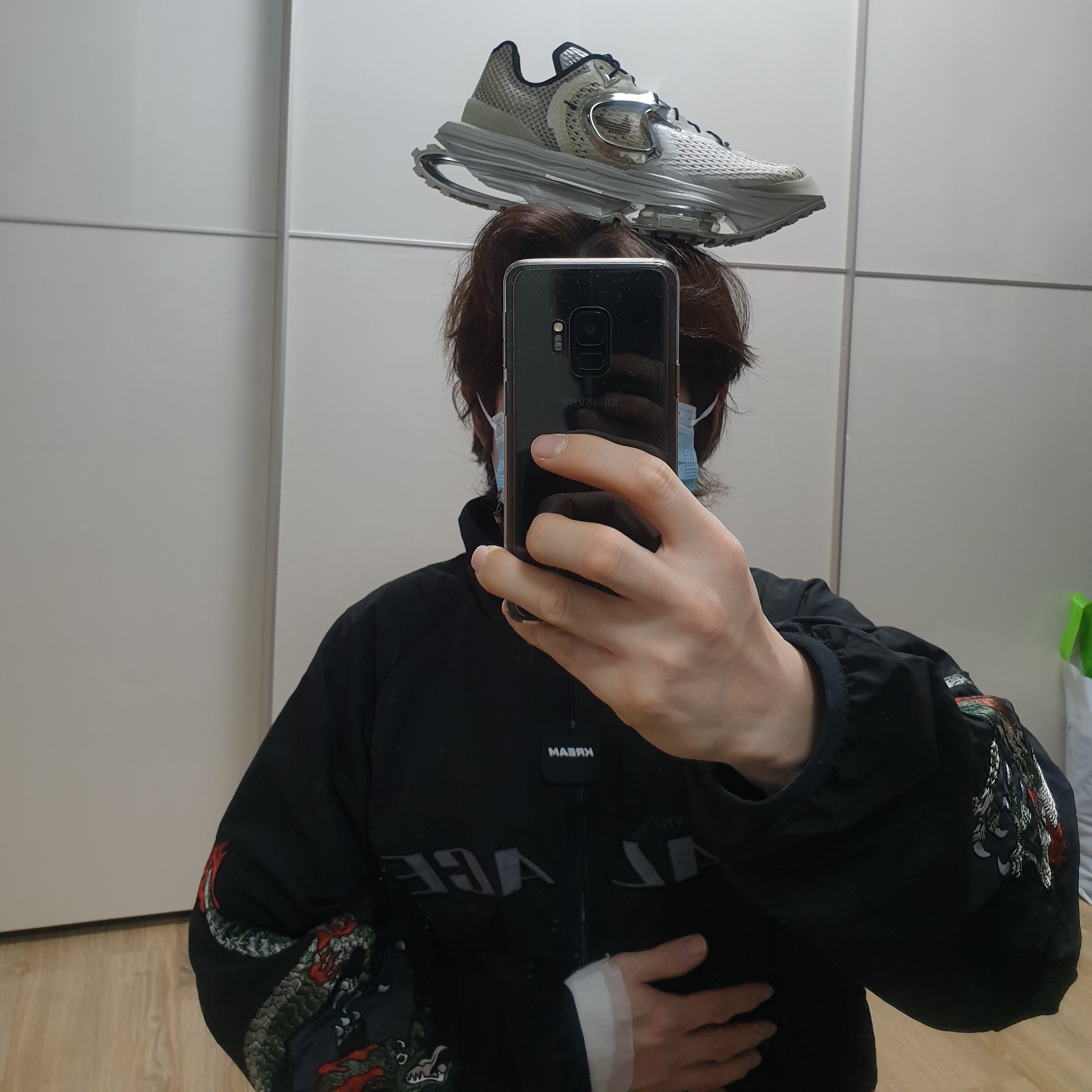 Palace Enter The Dragon Jacket Black - 20FW, Nike x Matthew M Williams Zoom 004 Stone 착용 스타일