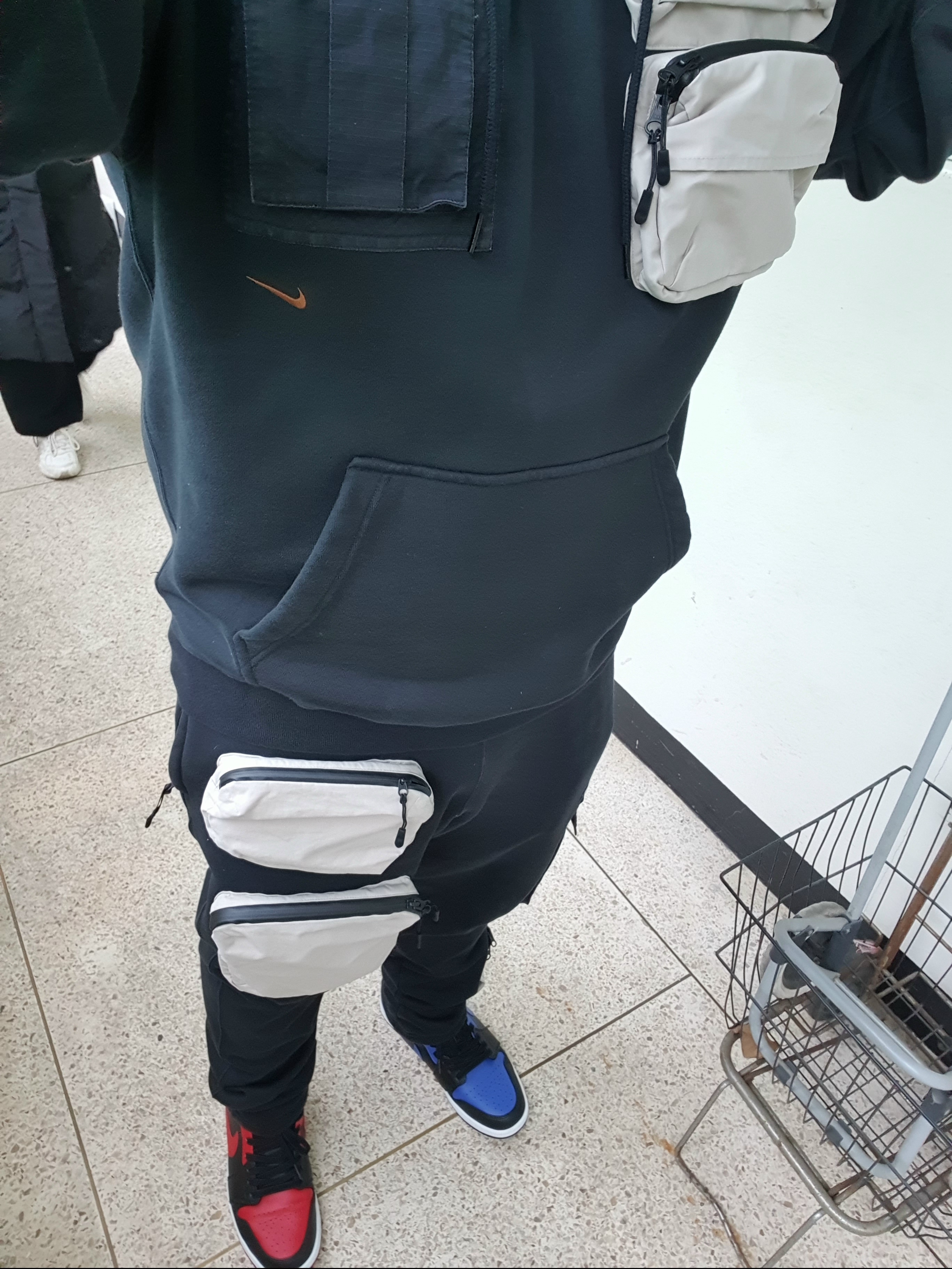 Nike x Travis Scott NRG AG Utility Sweatpants Black, Nike x Travis Scott NRG AG Utility Hoodie Black 착용 스타일