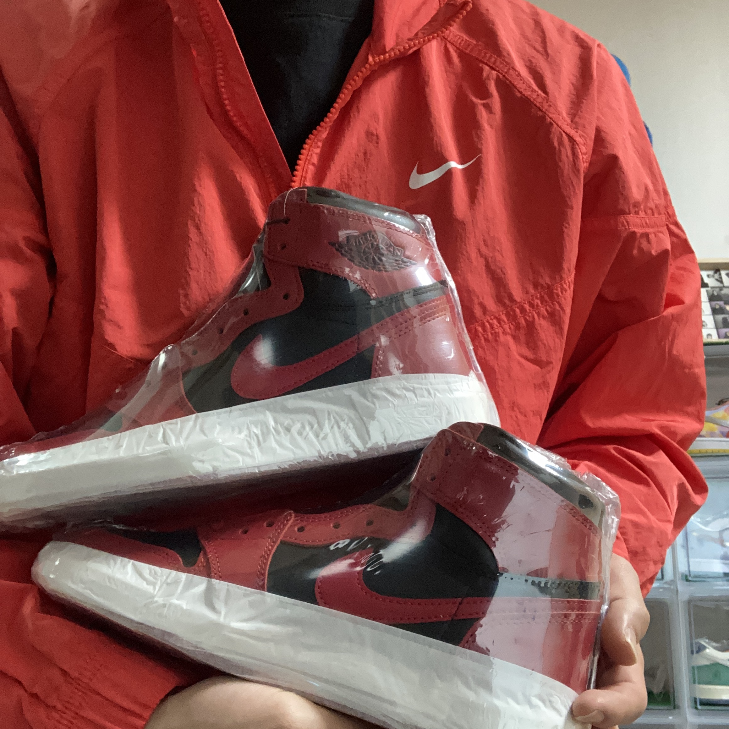 Jordan 1 High 85 Varsity Red 착용 스타일