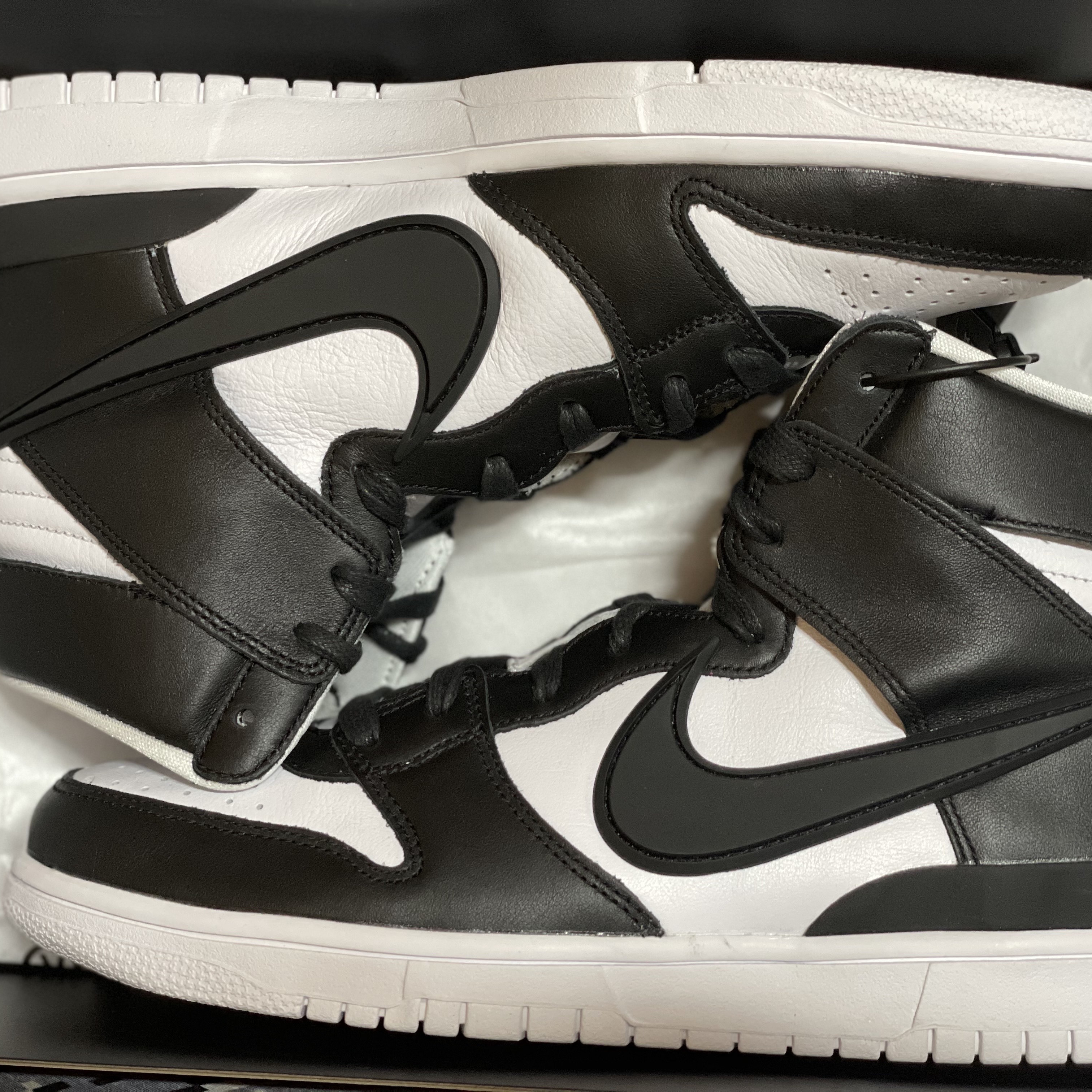 Nike x Ambush Dunk High Black 착용 스타일 - 3