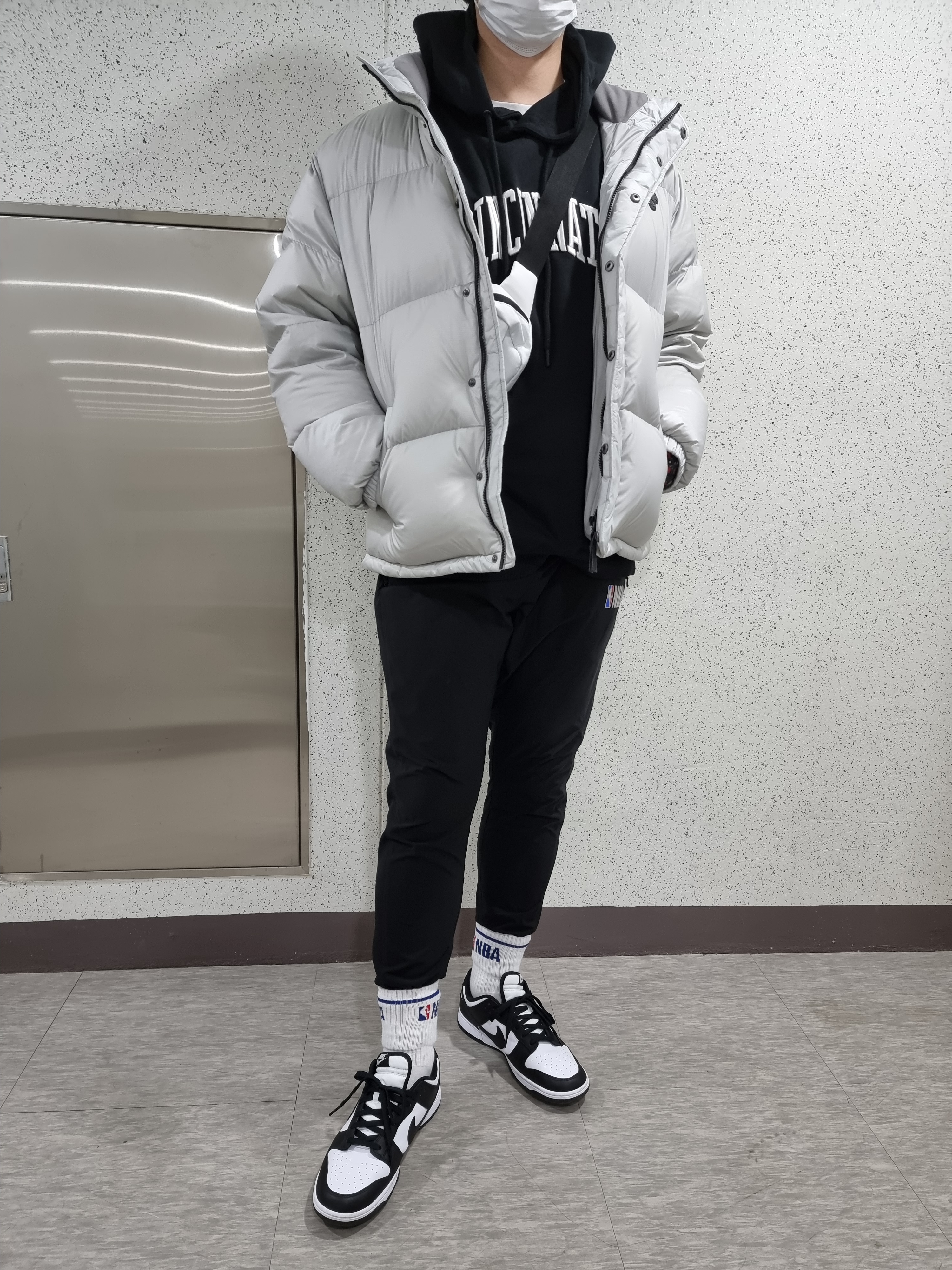 Nike Dunk Low Retro Black 착용 스타일