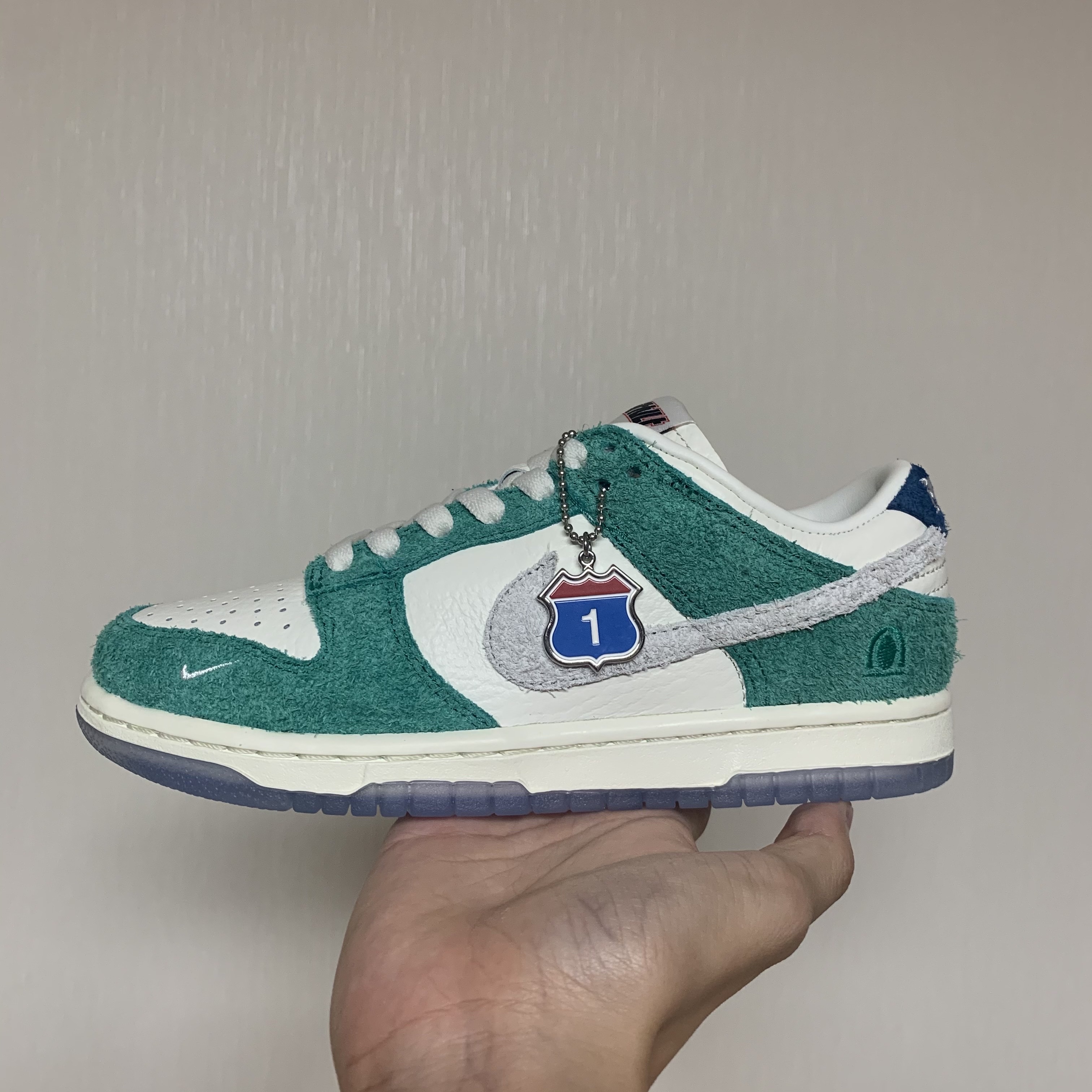 Nike x Kasina Dunk Low Road Sign - Kasina Exclusive 착용 스타일 - 2