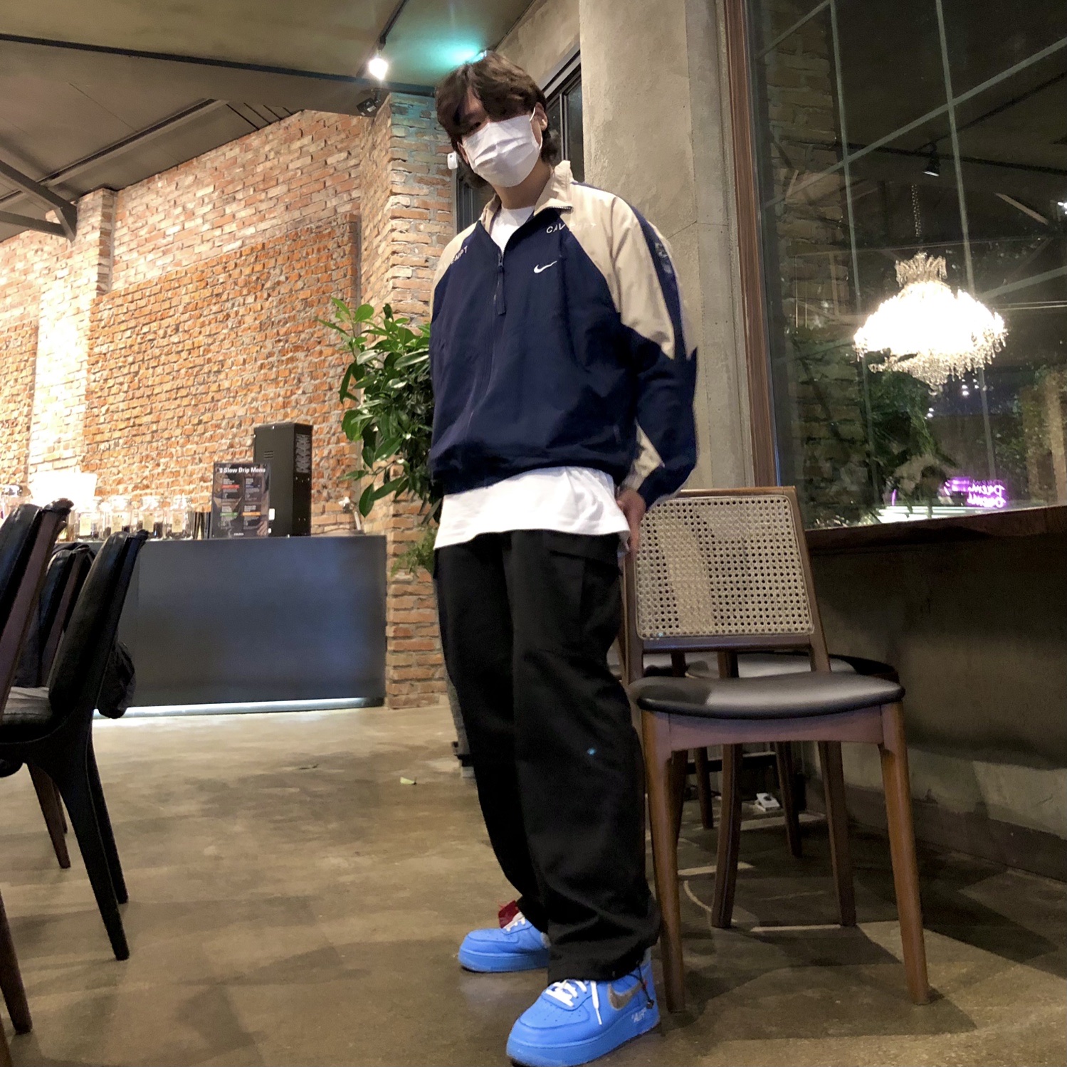 Nike x Off-White Air Force 1 Low MCA University Blue, Nike x Cav Empt Track Jacket Navy 착용 스타일 - 1