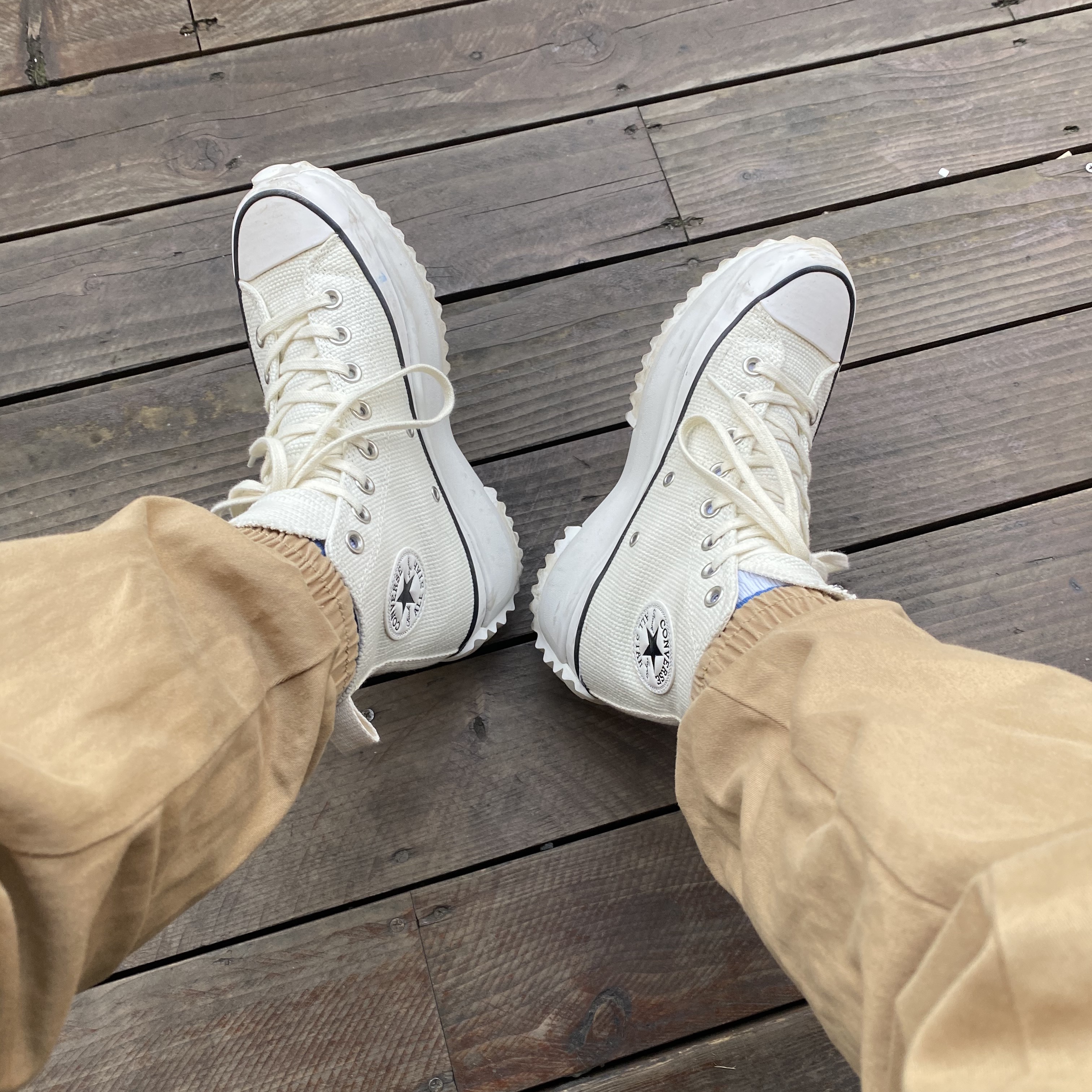 Converse Run Star Hike Hi Tonal Marble Egret 착용 스타일