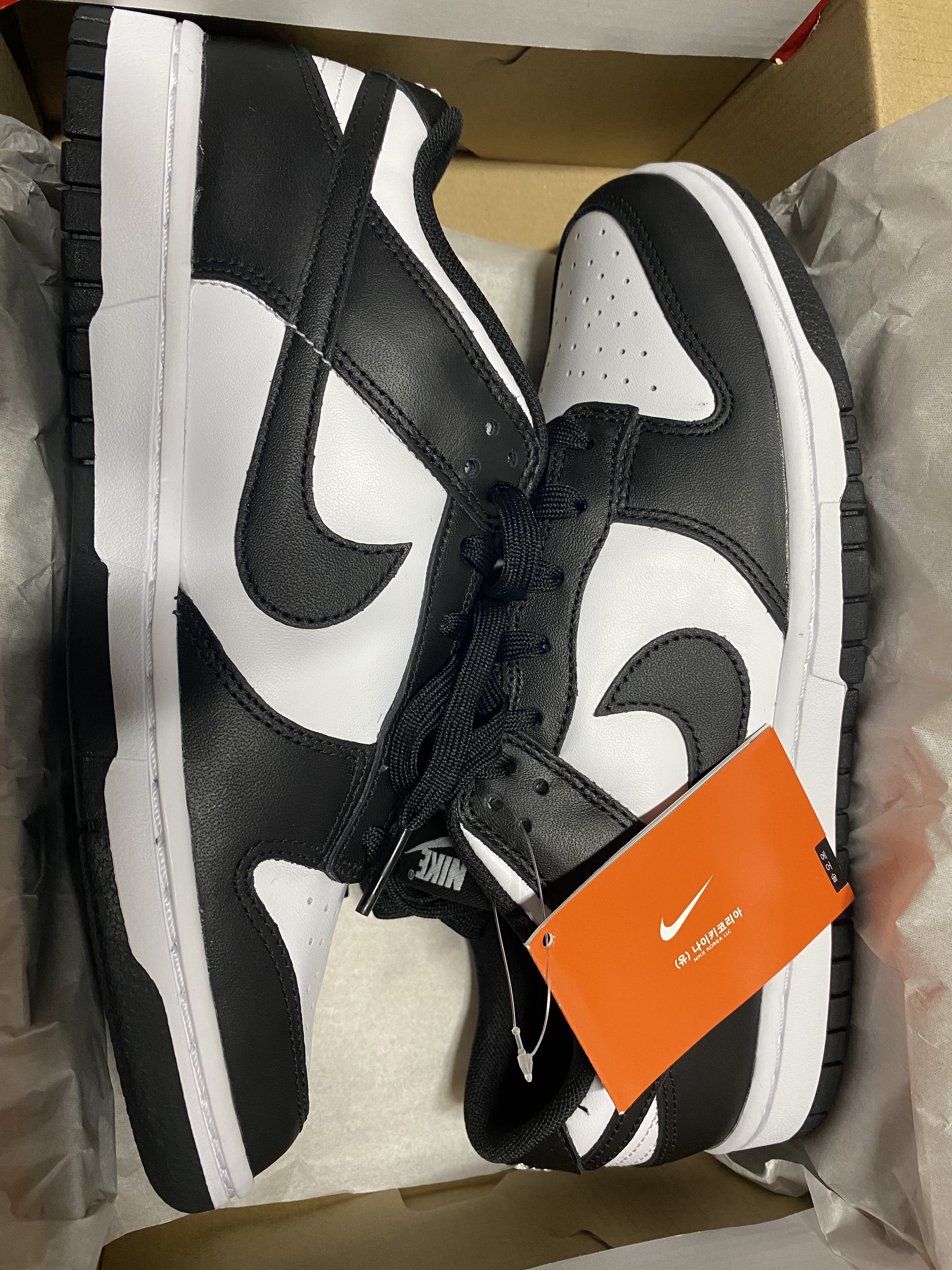 Nike Dunk Low Retro Black 착용 스타일