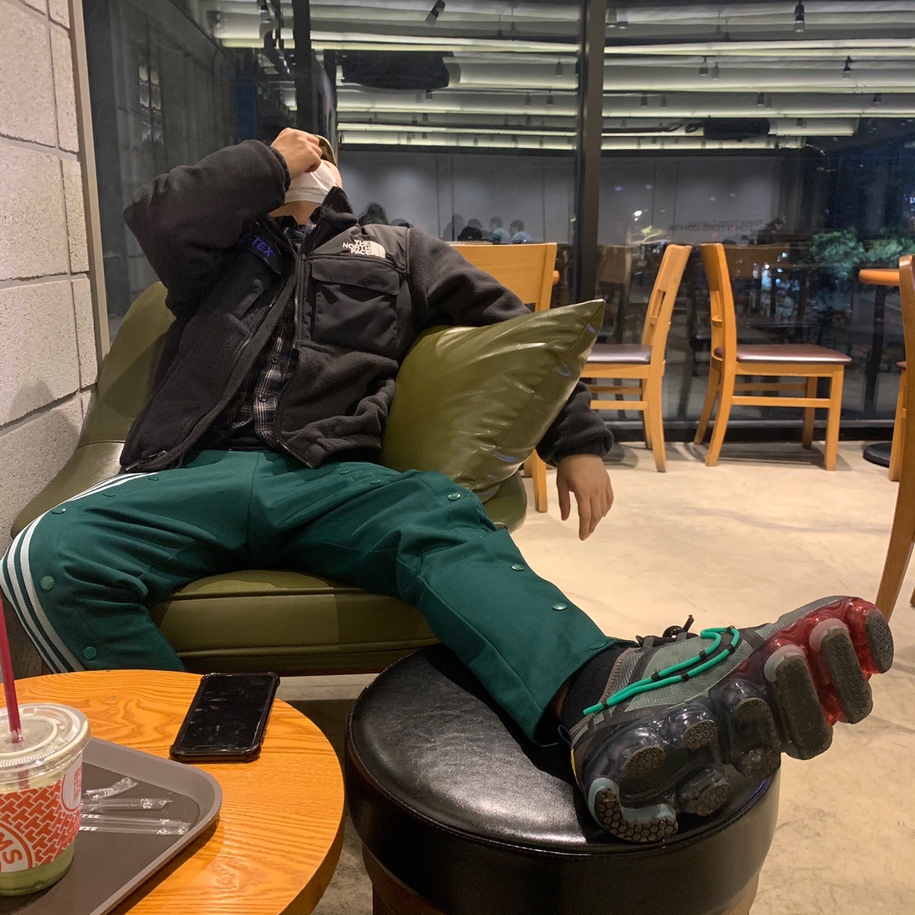 (W) Nike x Cactus Plant Flea Market Air VaporMax 2019, Supreme x The North Face Expedition Fleece Jacket Black - 18FW 착용 스타일 - 1