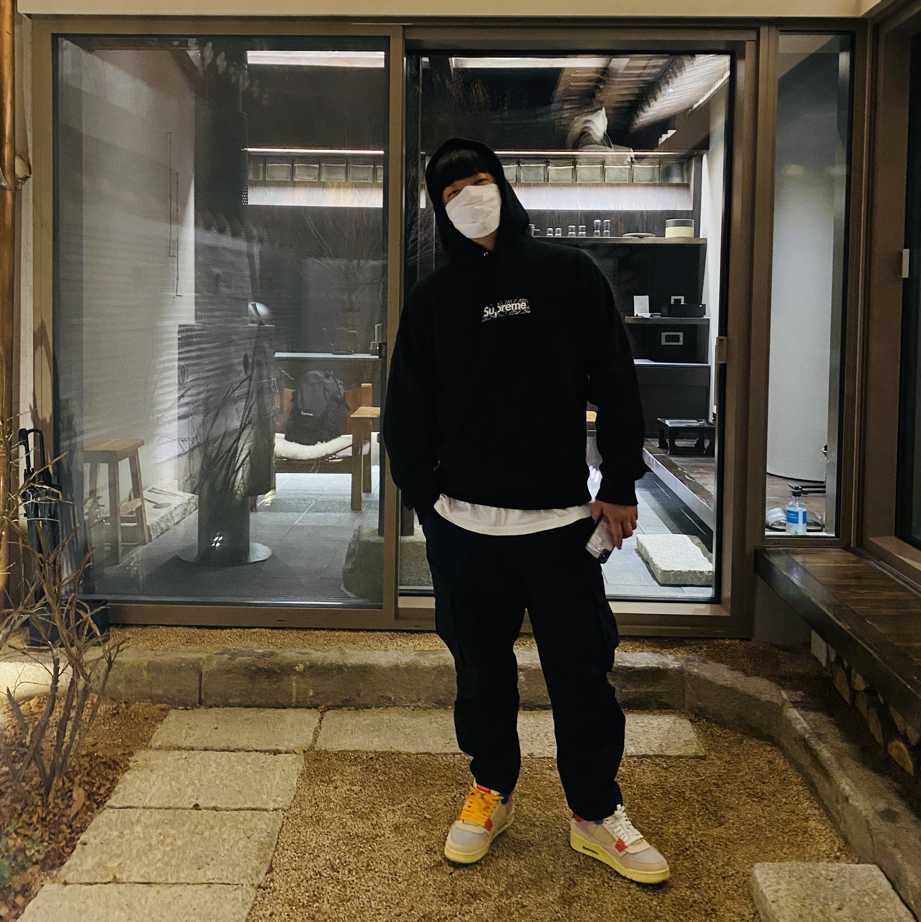 Supreme Bandana Box Logo Hooded Sweatshirt Black - 19FW, Jordan 4 x Union Retro Guava Ice 착용 스타일