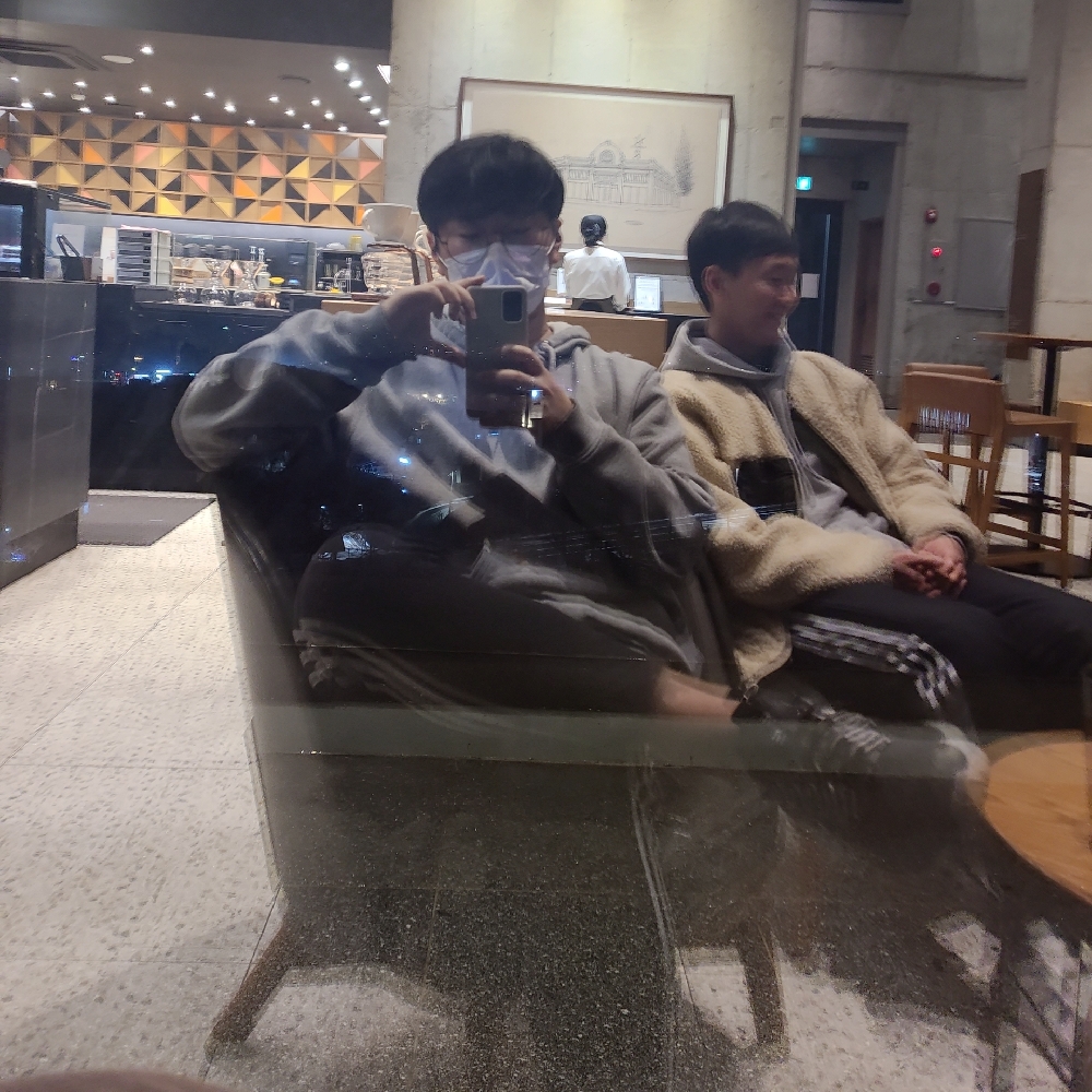 KREAM 프로필 이미지