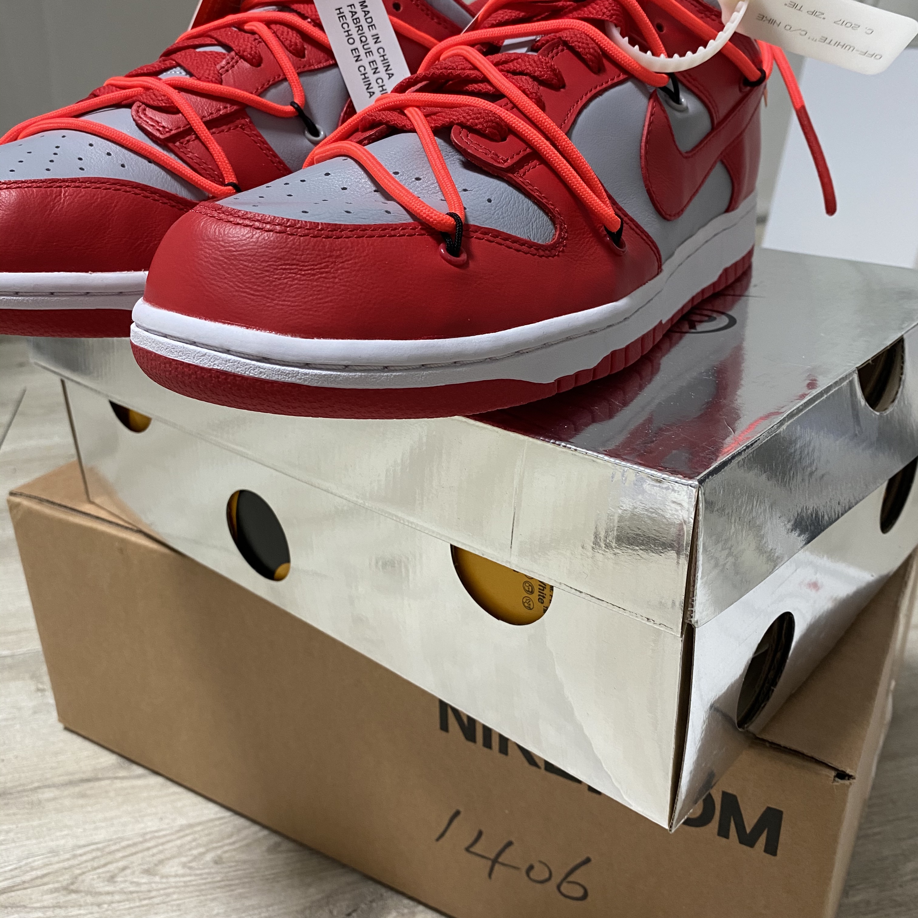 Nike x Off-White Dunk Low University Red 착용 스타일 - 2