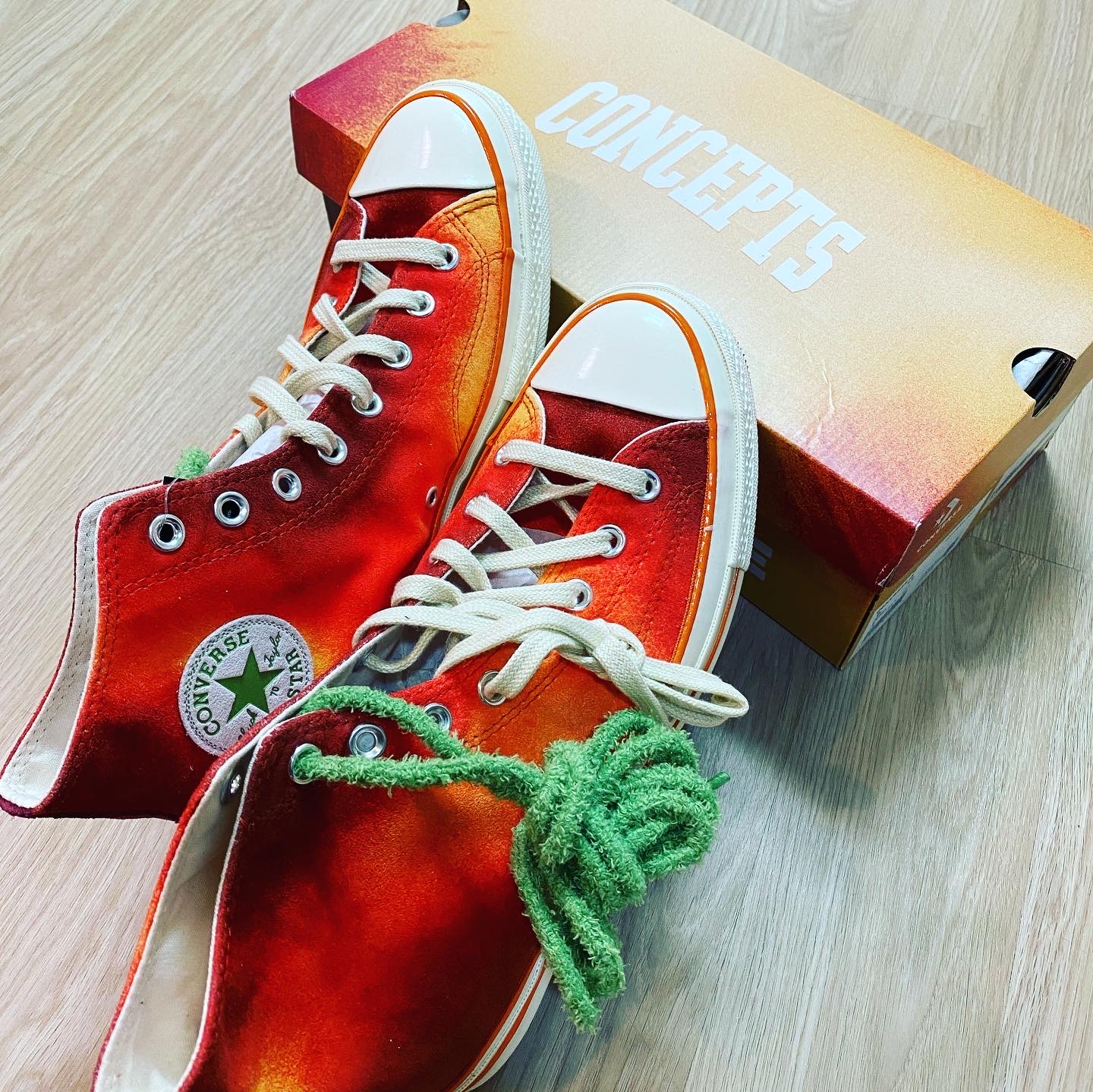 Converse x Concepts Chuck 70 High Southern Flame 착용 스타일 - 2