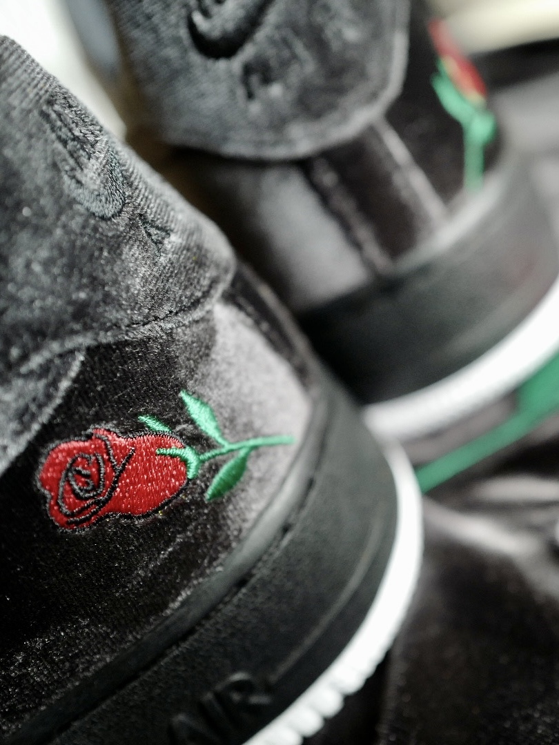 Nike Air Force 1 Low Rose Velvet 착용 스타일 - 3