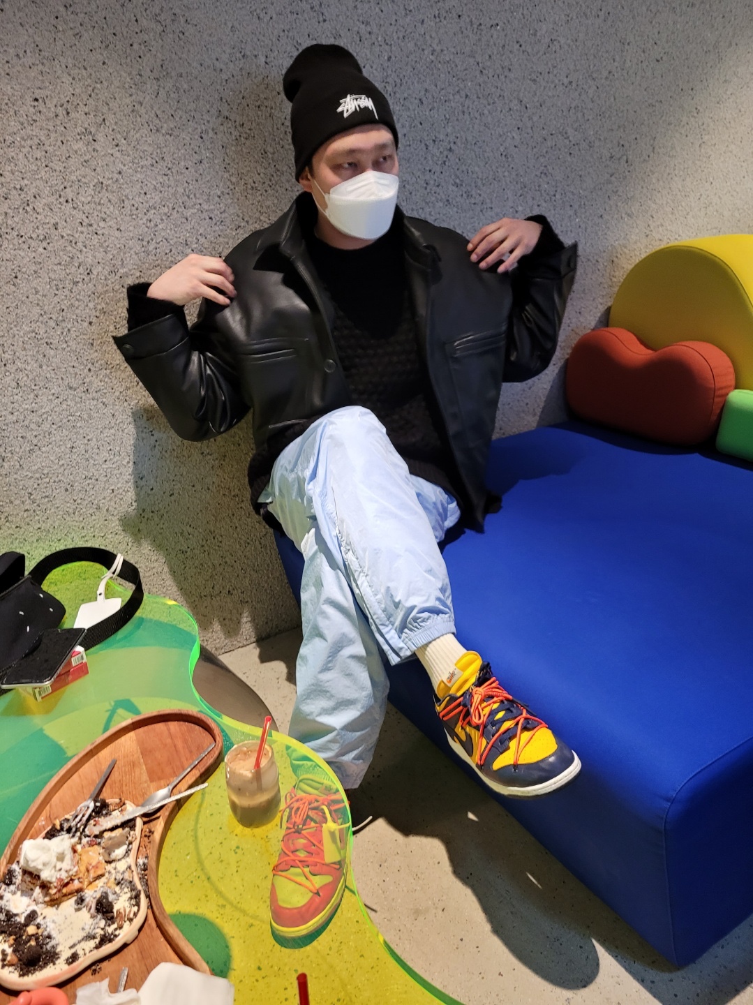 Nike x Off-White Dunk Low University Red, Nike x Off-White Dunk Low University Gold Midnight Navy 착용 스타일 - 2