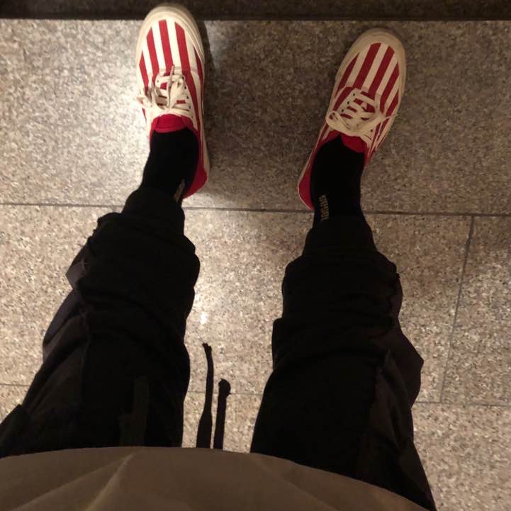 Vans Vault x CDG OG Authentic LX White Black 2018, Vans Vault OG Style 43 LX Pinstripe Red 착용 스타일 - 2
